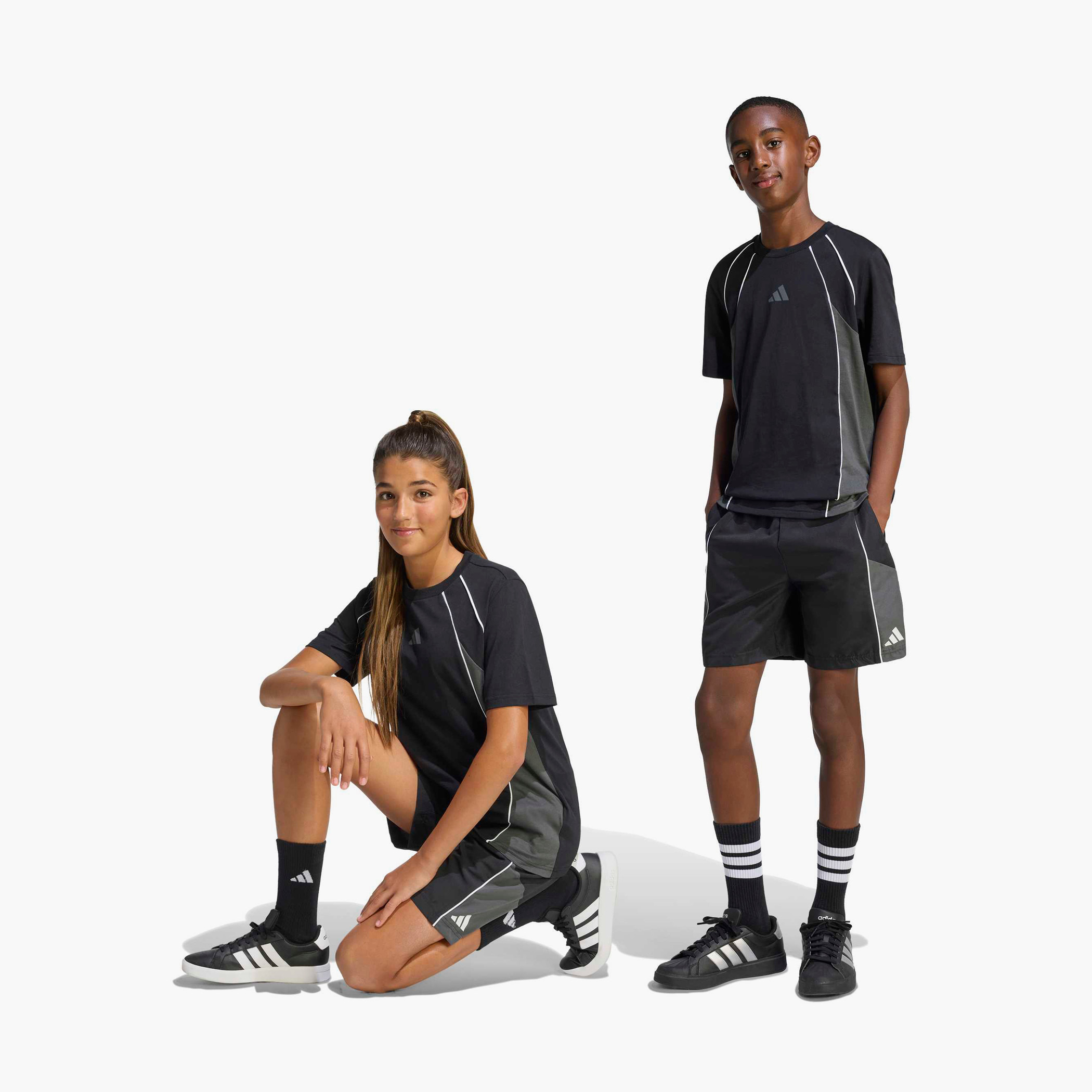 شورت بطول الركبة بتصميم مقسم من أديداس-boys-clothing-sportswear-bottoms-shorts-image-8