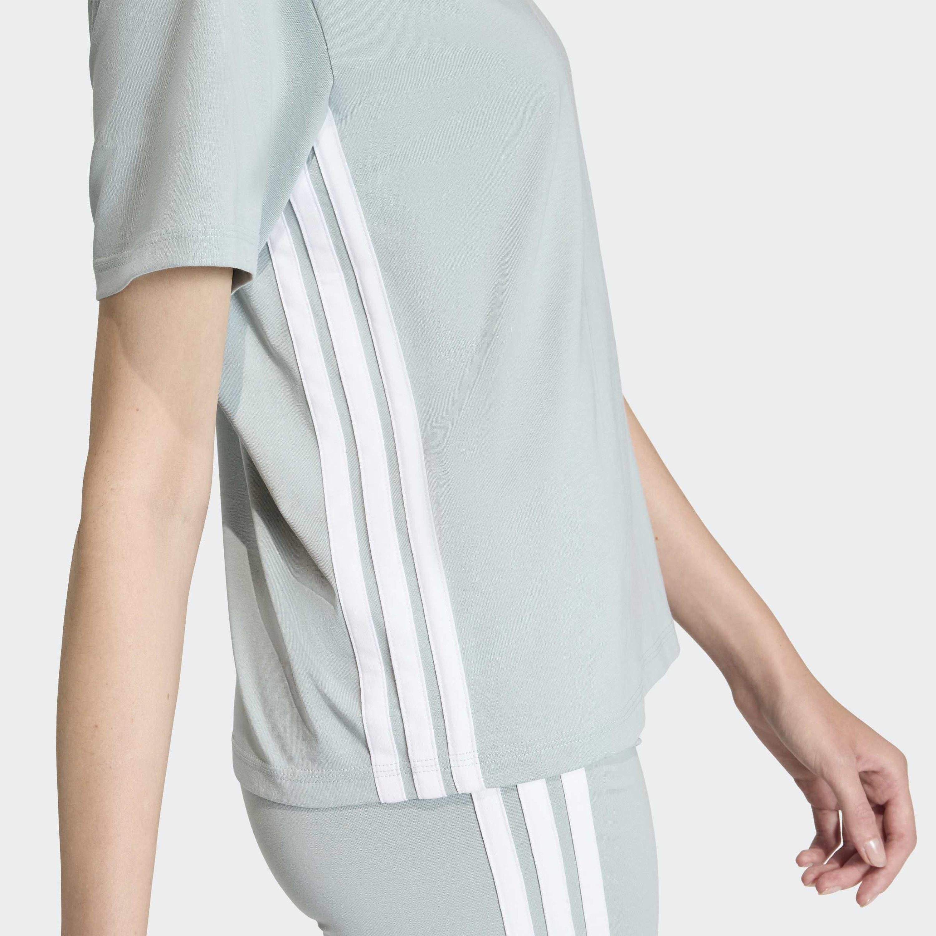 أديداس - تيشيرت إسينشالز النسائي القطني بثلاثة خطوط JX7619 | OE-sports-women-clothing-tshirtsandvests-image-11