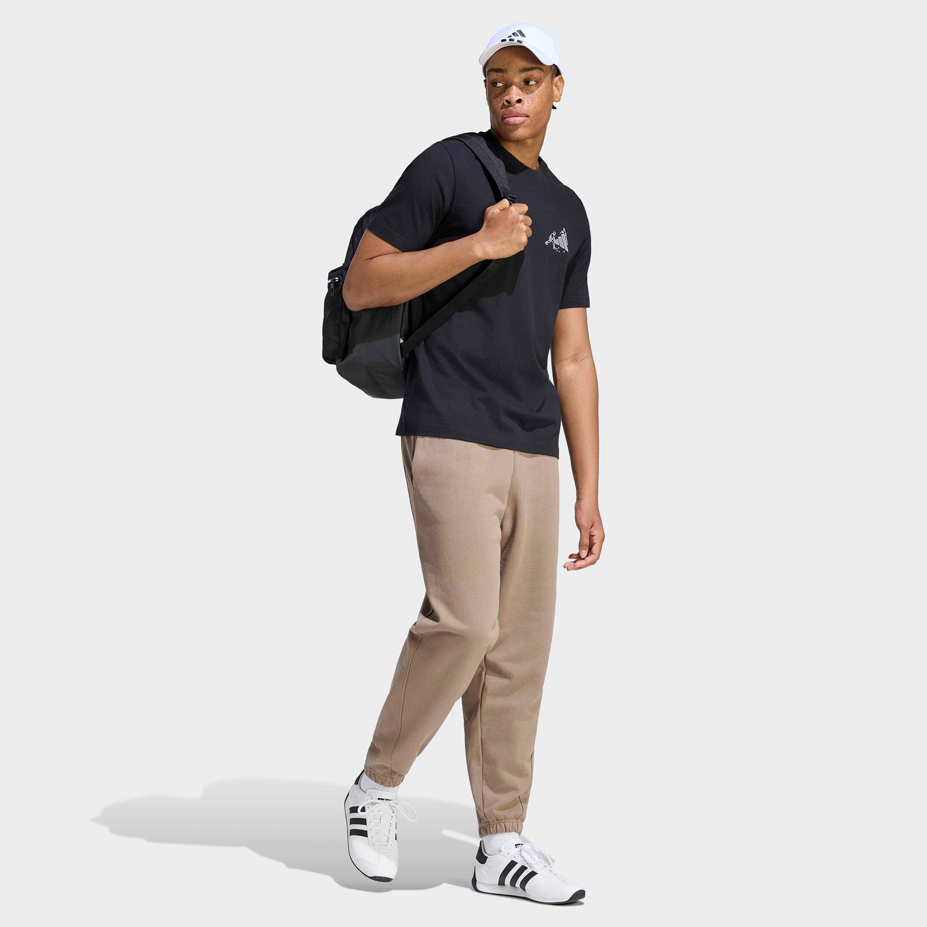 اديداس - تيشيرت رجالي بأكمام قصيرة ورقبة دائرية مزين برسومات لعبة بونغ-men-clothing-sportswearandactivewear-tshirtsandpolos-image-2