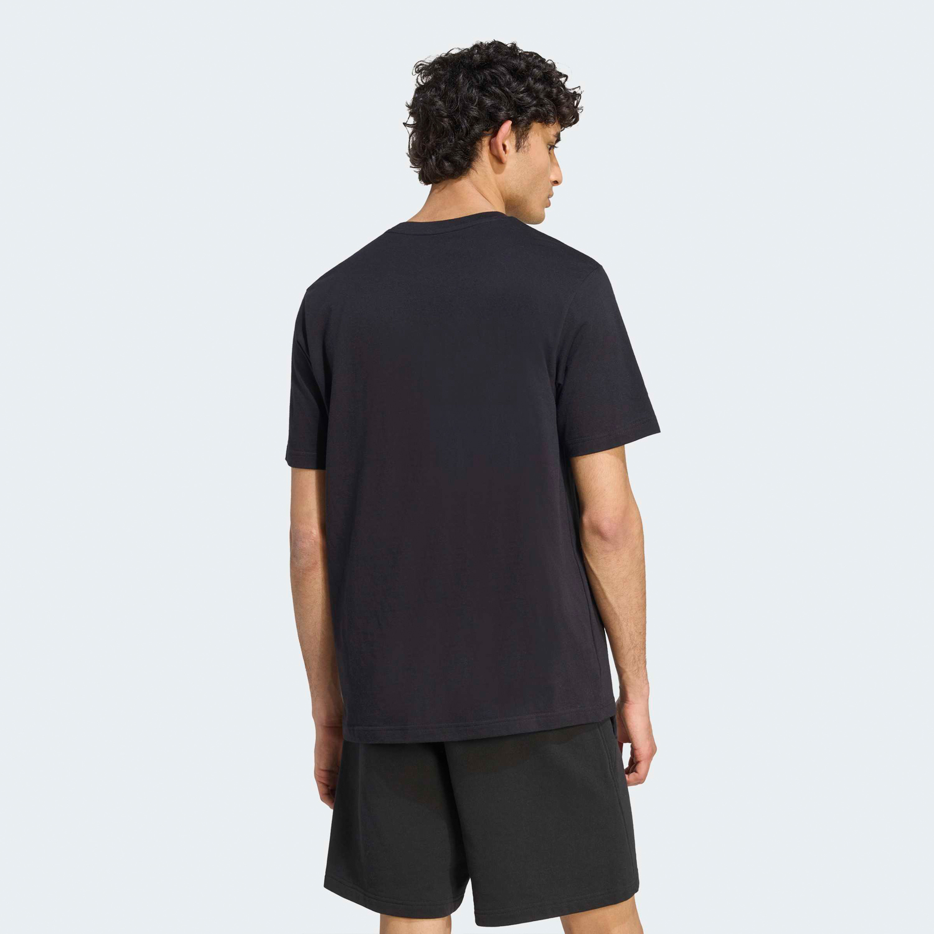 اديداس - تيشيرت رجالي بأكمام قصيرة ورقبة دائرية بنقشة دوائر مموهة-men-clothing-sportswearandactivewear-tshirtsandpolos-image-3