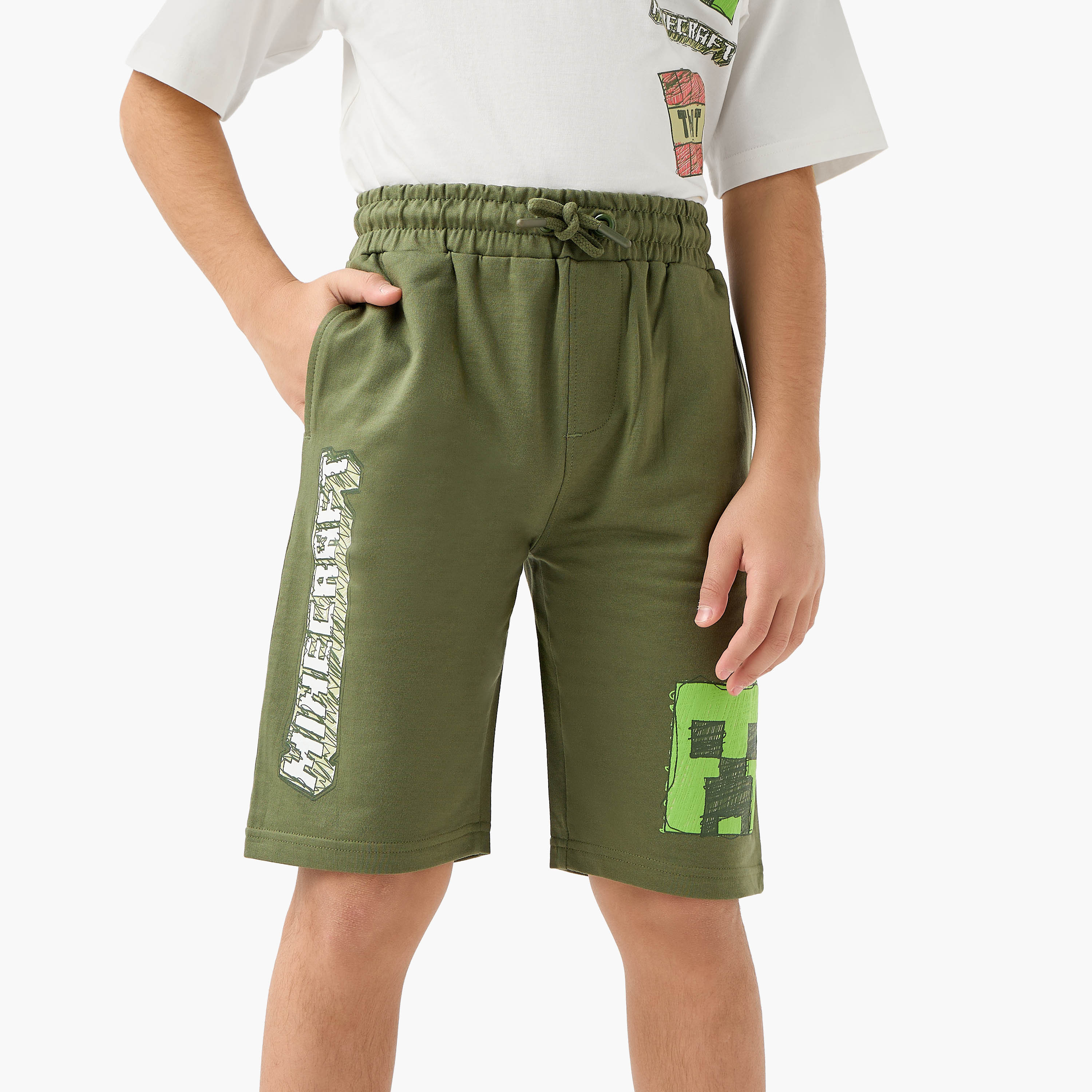 طقم شورت وتيشيرت بياقة ضيقة وأكمام قصيرة وطبعات من ماينكرافت-boys-clothing-setsandcoords-image-3