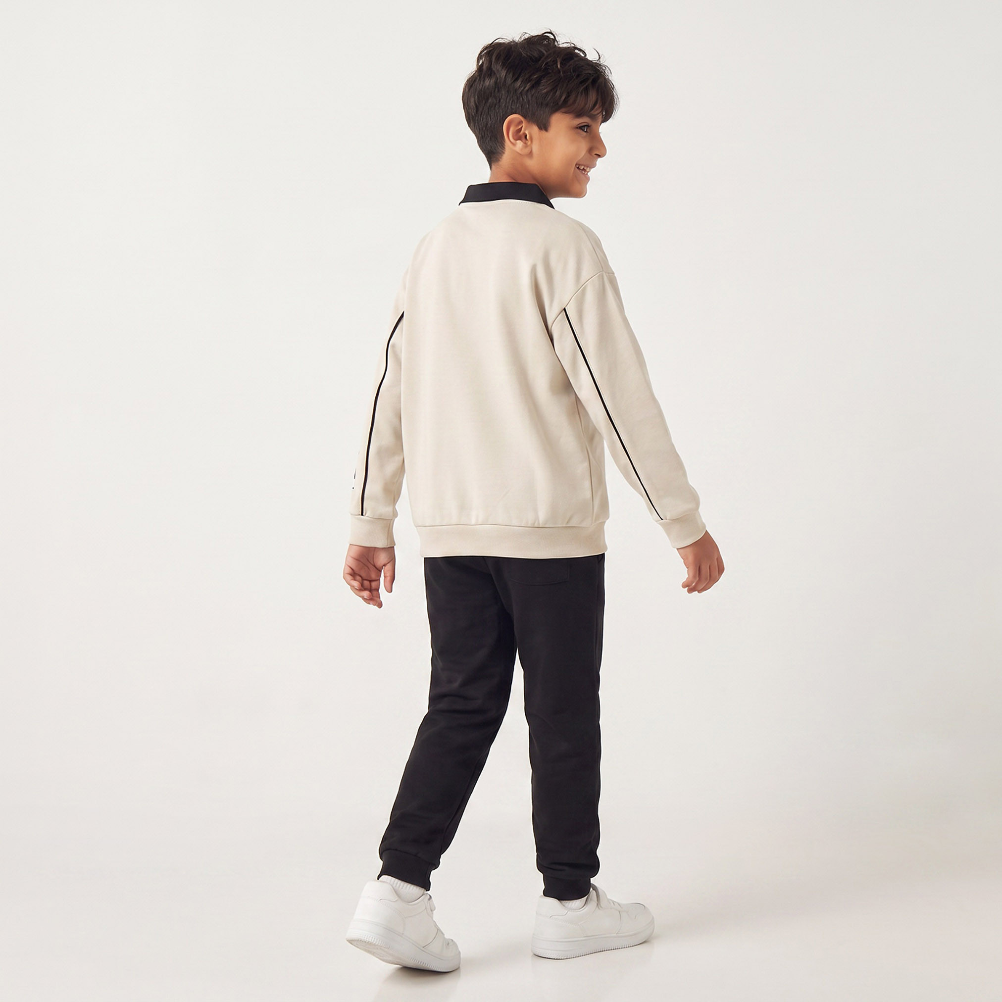 Minecraft Collared Long Sleeves Polo Sweatshirt and Joggers Set with Graphic Print-boys-clothing-setsandcoords-image-4