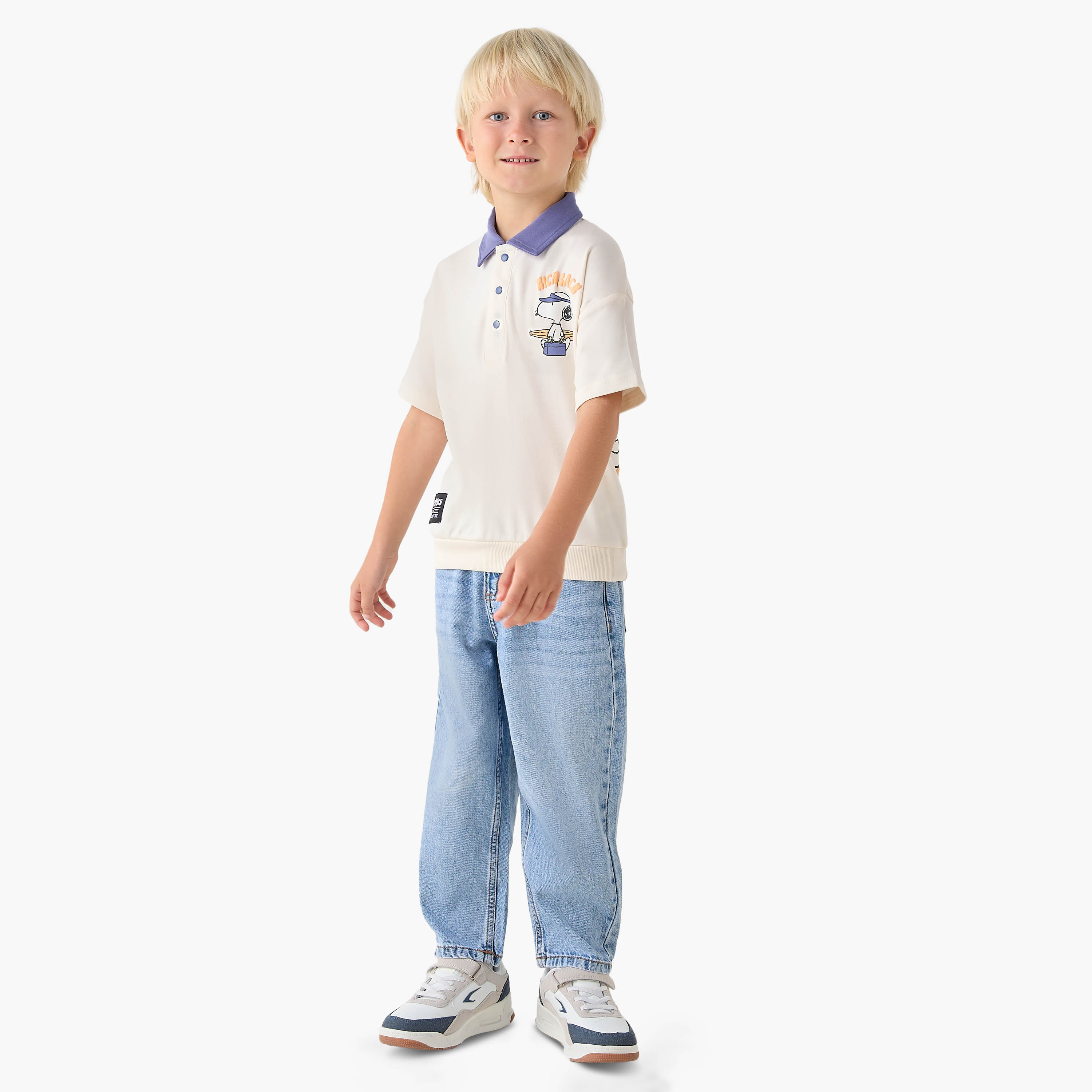 تيشيرت بطبعات سنوبي وياقة عادية وأكمام قصيرة-boys-clothing-tshirtsandpolos-image-4
