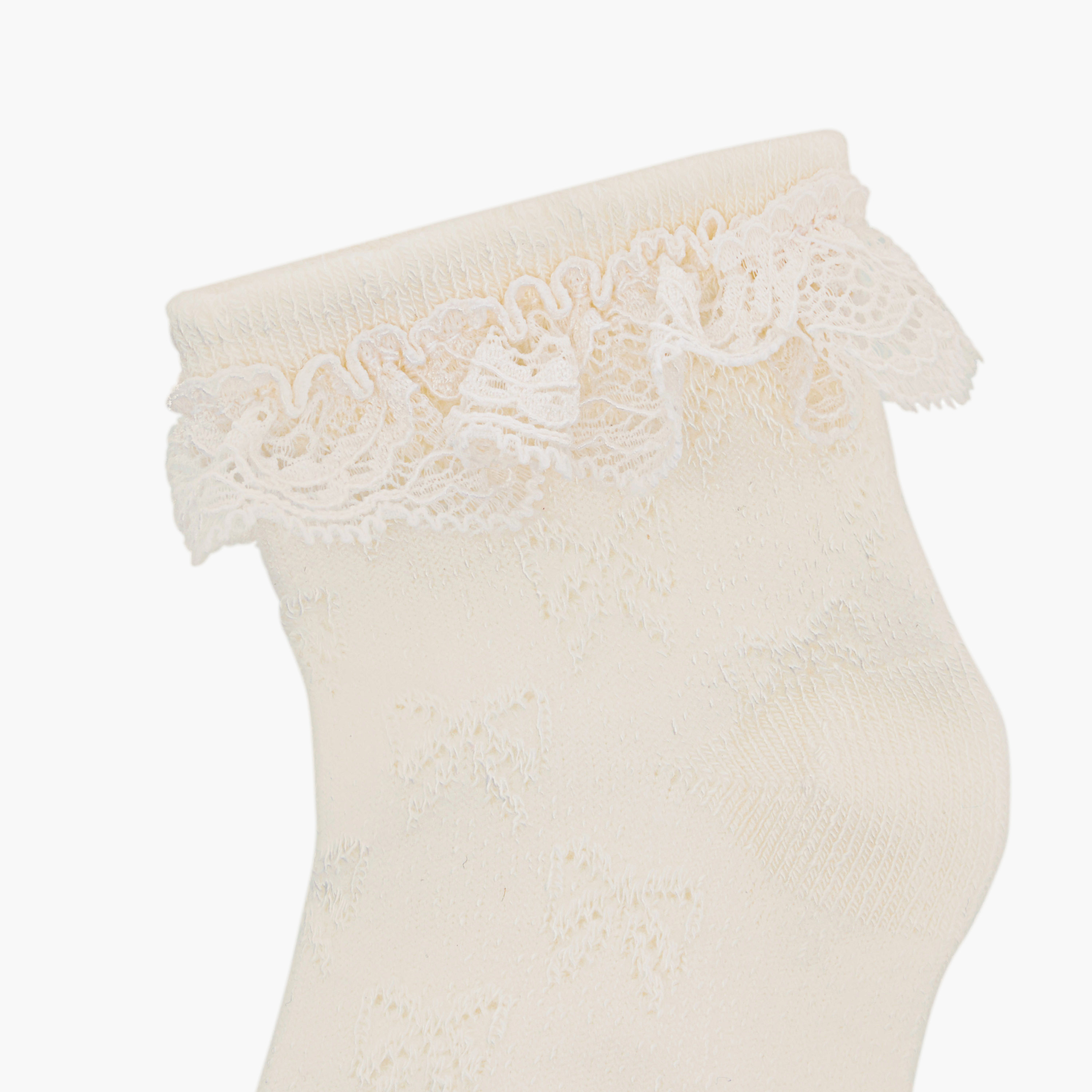 Giggles Textured Bow Jacquard Ankle Length Socks with Lace Detai-baby-girls-accessories-socks-image-3