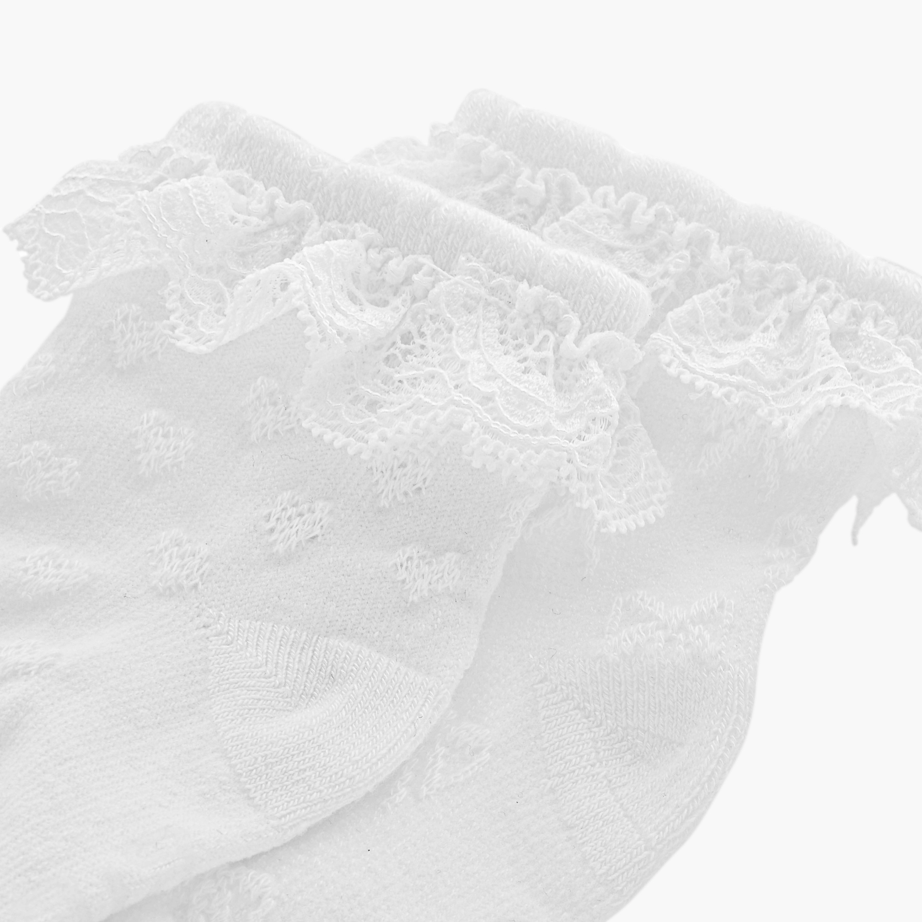 Giggles Textured Bow Jacquard Ankle Length Socks with Lace Detail-baby-girls-accessories-socks-image-4