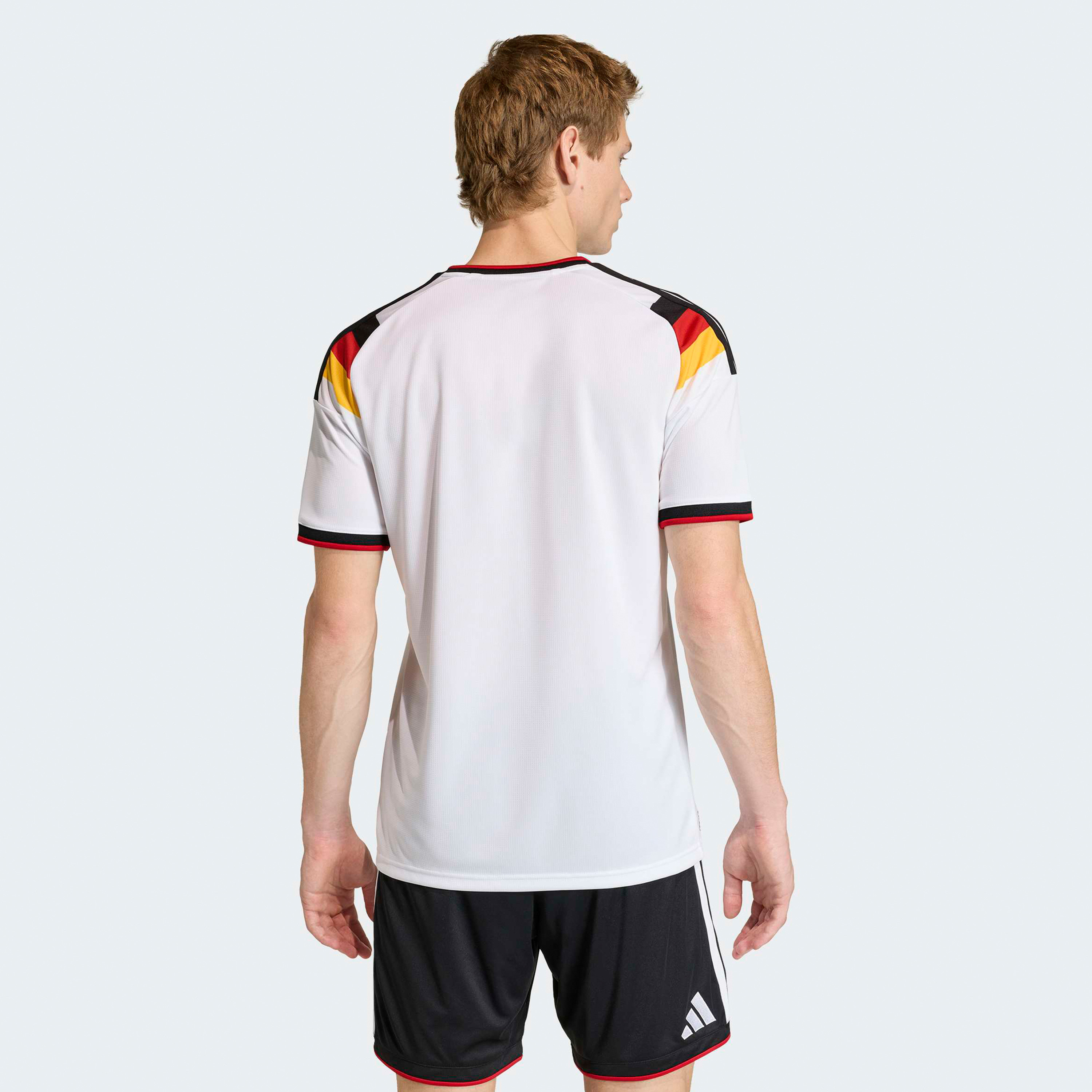اديداس - قميص المنتخب الألماني الأساسي للرجال لكأس العالم FIFA 2026-men-clothing-sportswearandactivewear-tshirtsandpolos-image-6