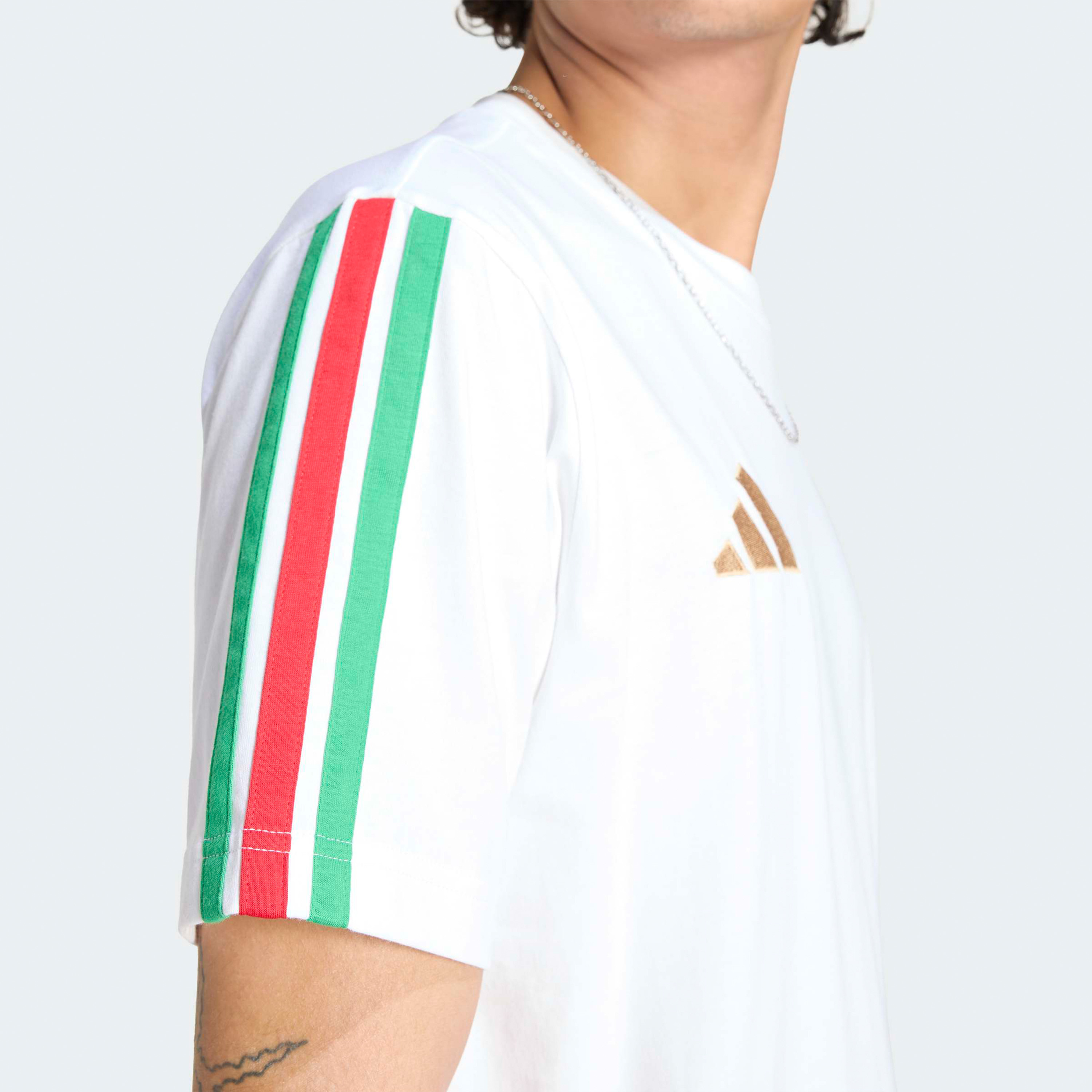 اديداس - تيشيرت المنتخب الايطالي للرجال – كم قصير-men-clothing-sportswearandactivewear-tshirtsandpolos-image-4