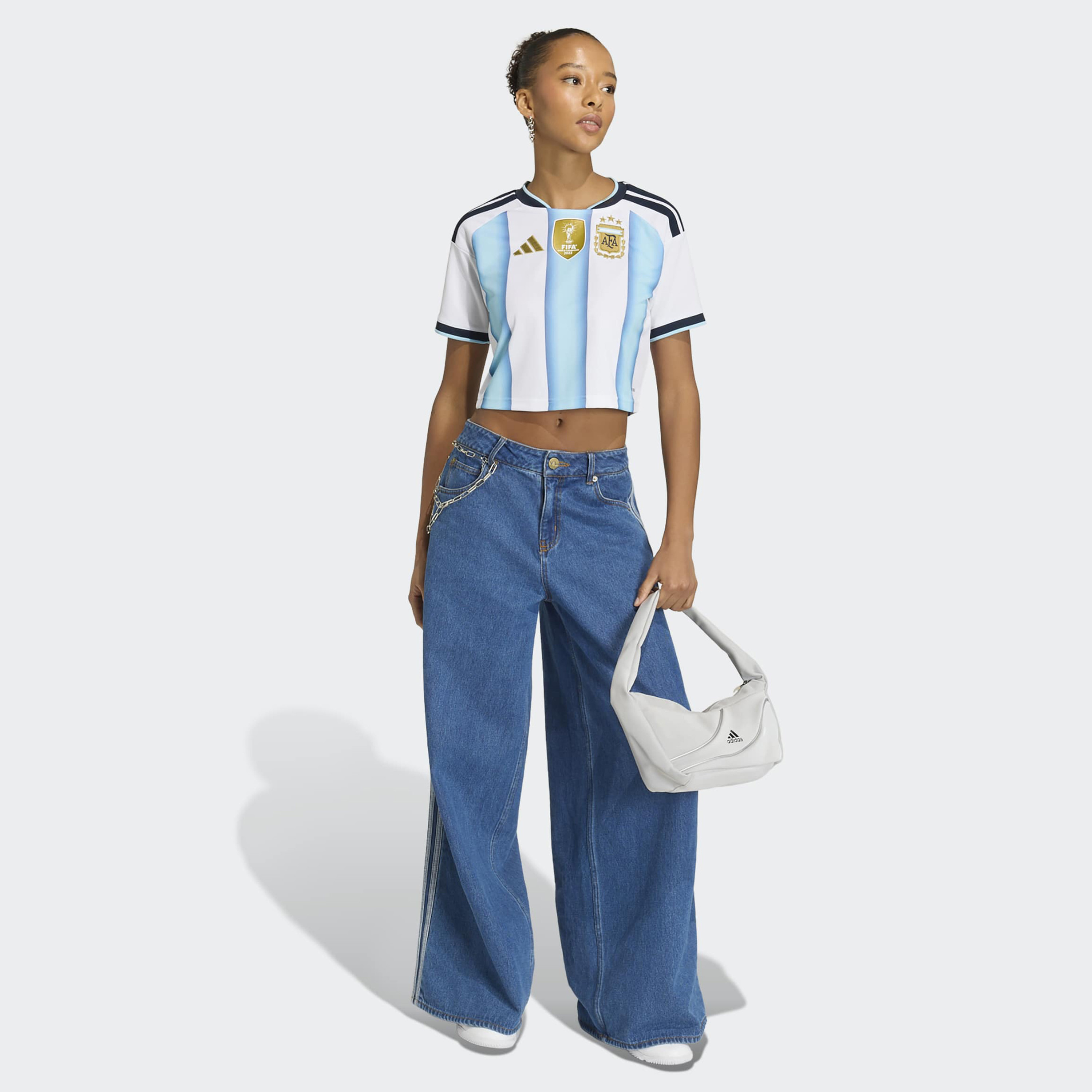 اديداس - قميص منتخب الأرجنتين الأساسي للنساء لكأس العالم FIFA 2026-sports-women-clothing-tshirtsandvests-image-3