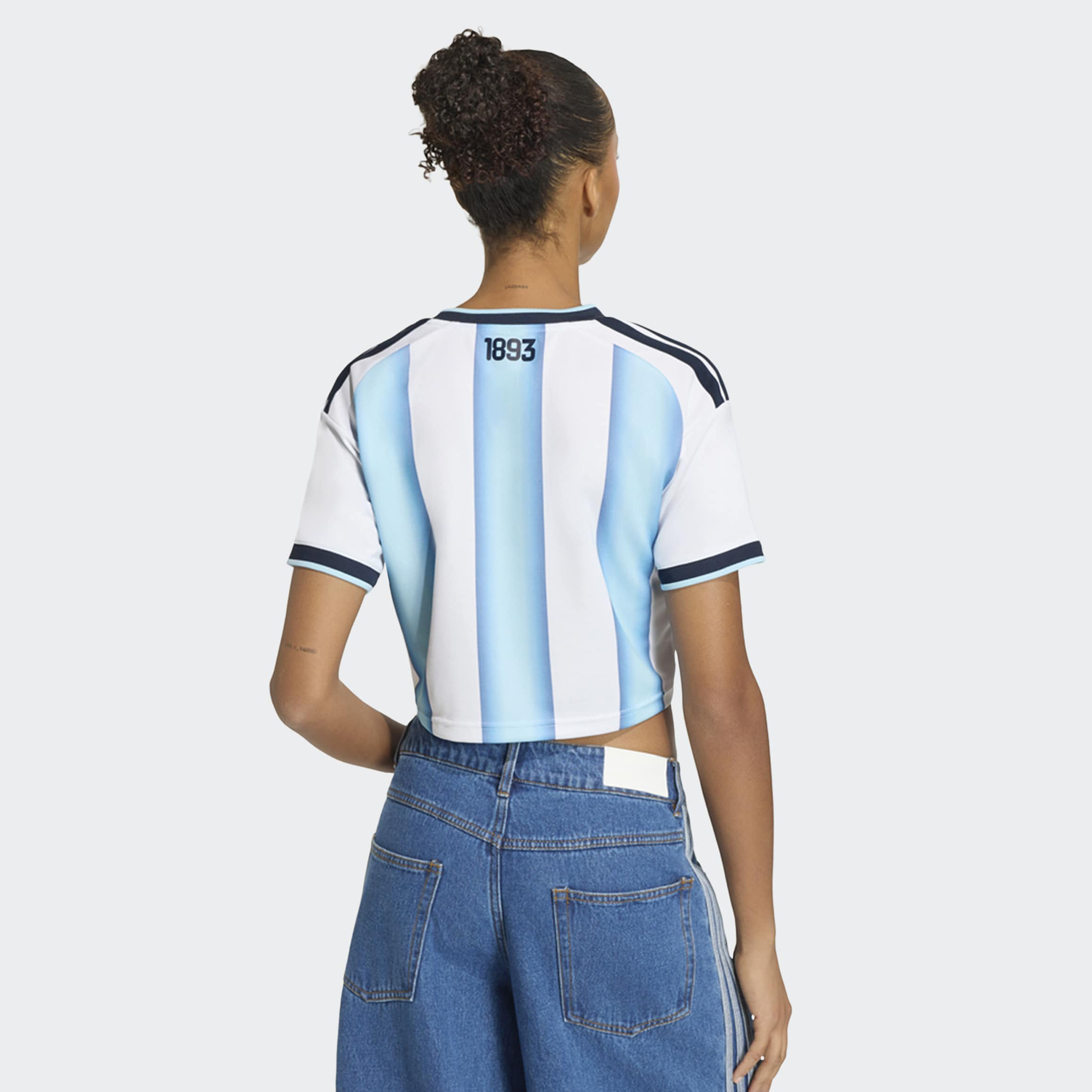 اديداس - قميص منتخب الأرجنتين الأساسي للنساء لكأس العالم FIFA 2026-sports-women-clothing-tshirtsandvests-image-6