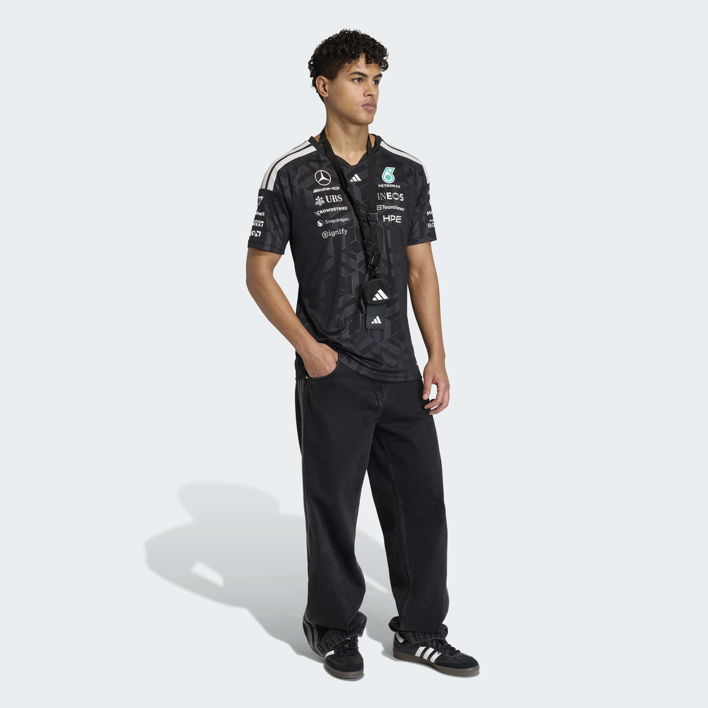 اديداس - قميص سائق فريق مرسيدس - إيه إم جي بتروناس للفورمولا 1 للرجال-men-clothing-sportswearandactivewear-tshirtsandpolos-image-9