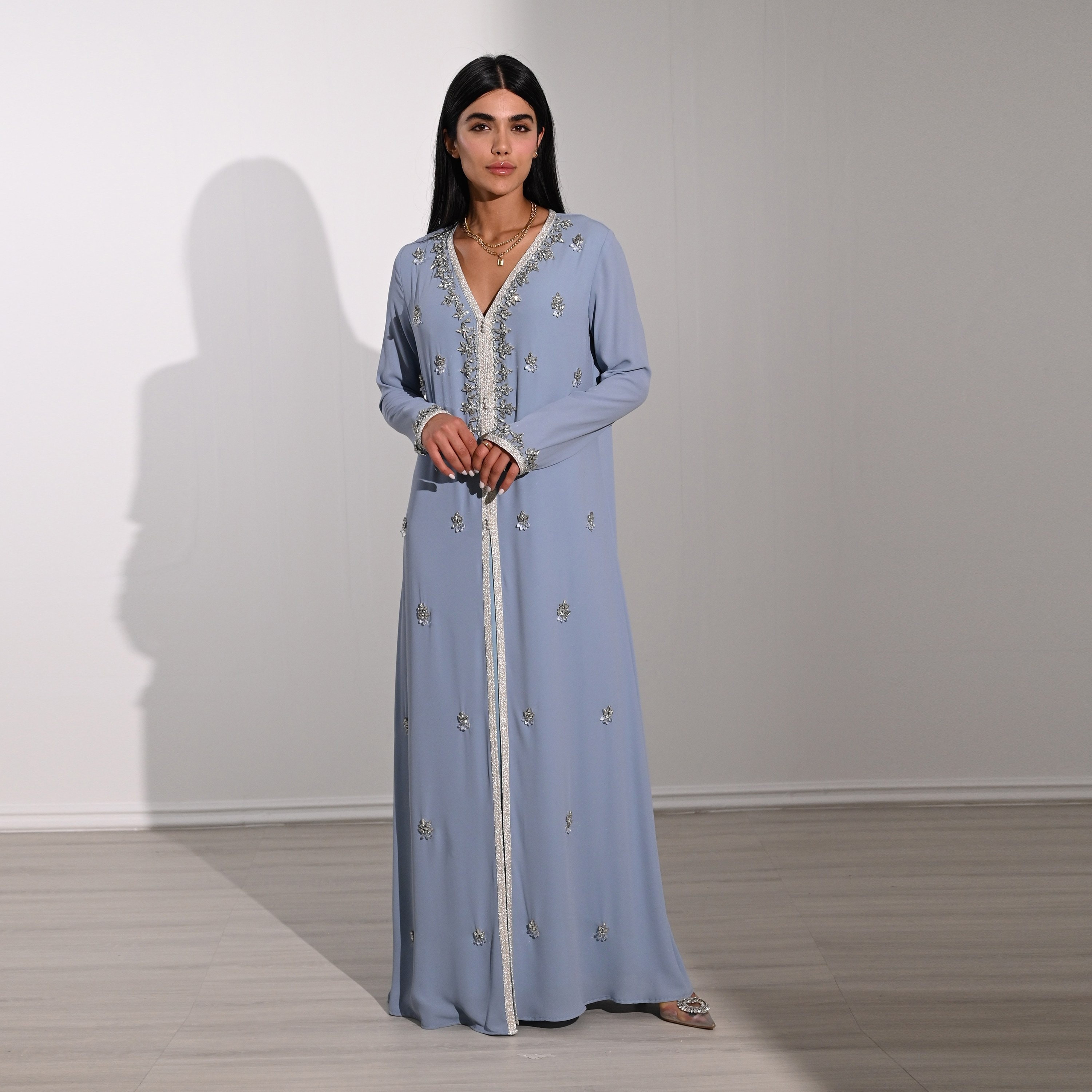 فستان سهرة نسائي طويل ماكسي من الشيفون بتطريز كريستالي ودانتيل من أكاديا-women-clothing-dresses-image-6