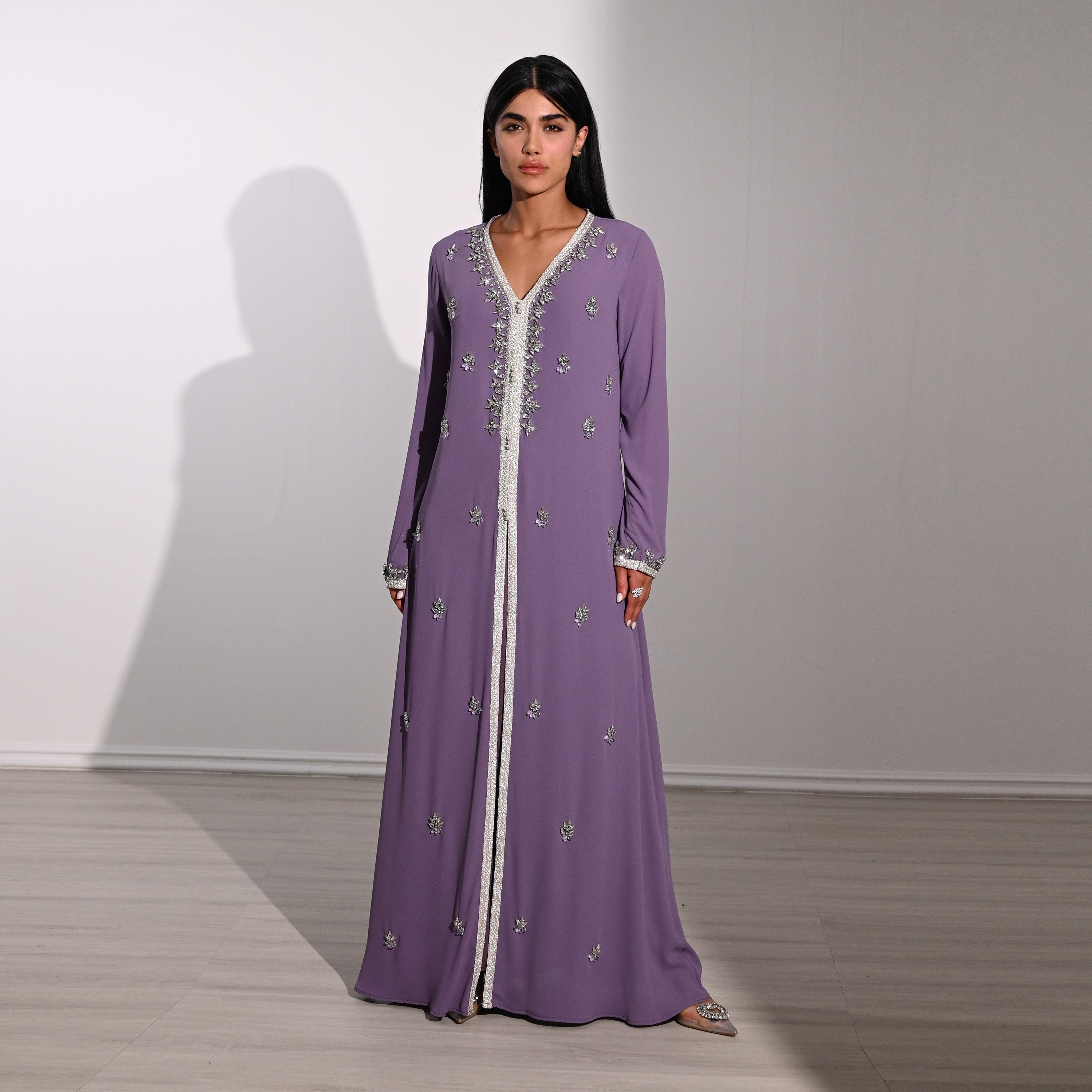 فستان سهرة نسائي طويل ماكسي من الشيفون بتطريز كريستالي ودانتيل من أكاديا-women-clothing-dresses-image-1