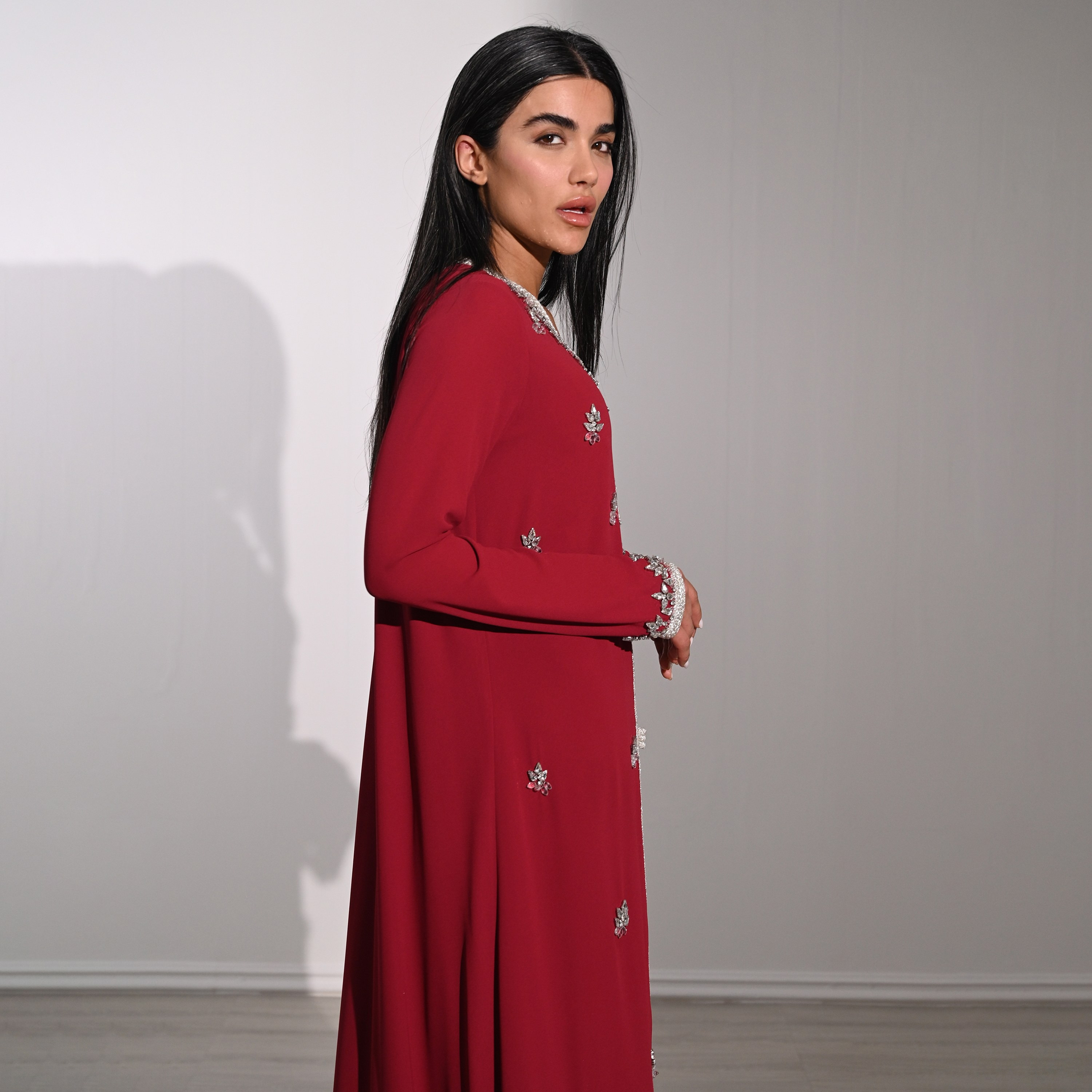 فستان سهرة نسائي طويل ماكسي من الشيفون بتطريز كريستالي ودانتيل من أكاديا-women-clothing-dresses-image-13
