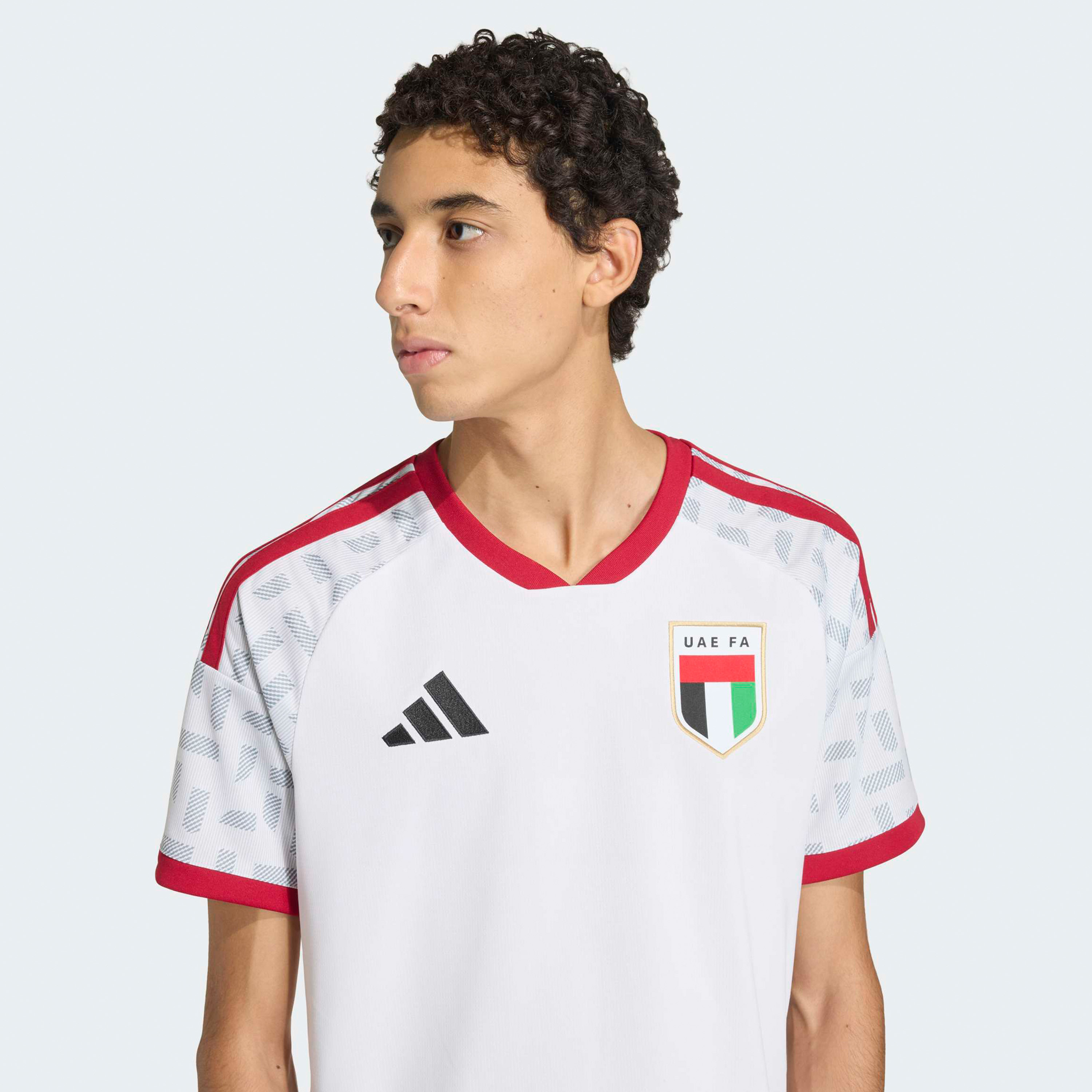 اديداس - قميص منتخب الإمارات الأساسي للرجال لكأس العالم FIFA 2026-men-clothing-sportswearandactivewear-tshirtsandpolos-image-4