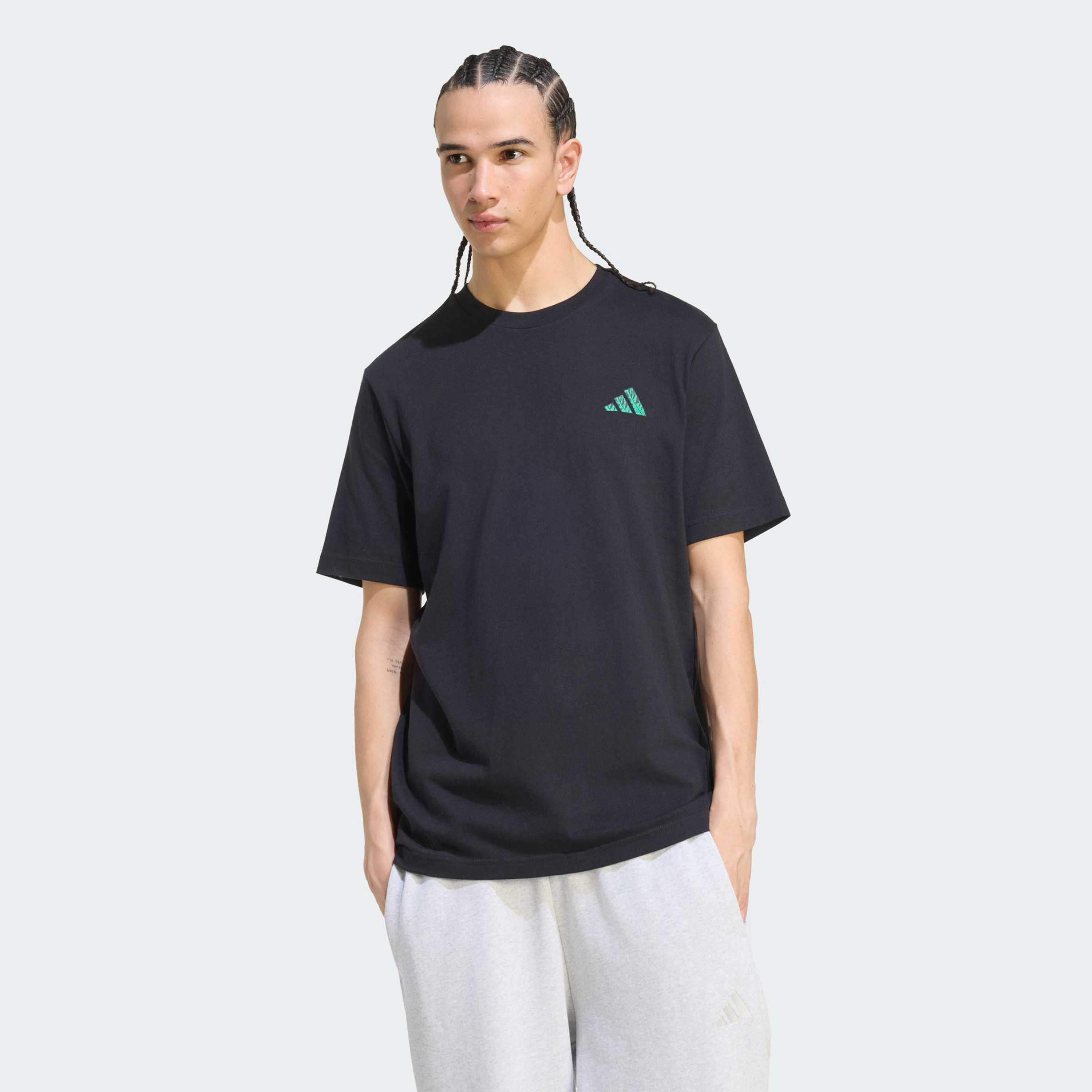 اديداس - تيشيرت رجالي برقبة دائرية مطبوع عليه صورة باستا وعبارة Taste of Victory-men-clothing-sportswearandactivewear-tshirtsandpolos-image-1