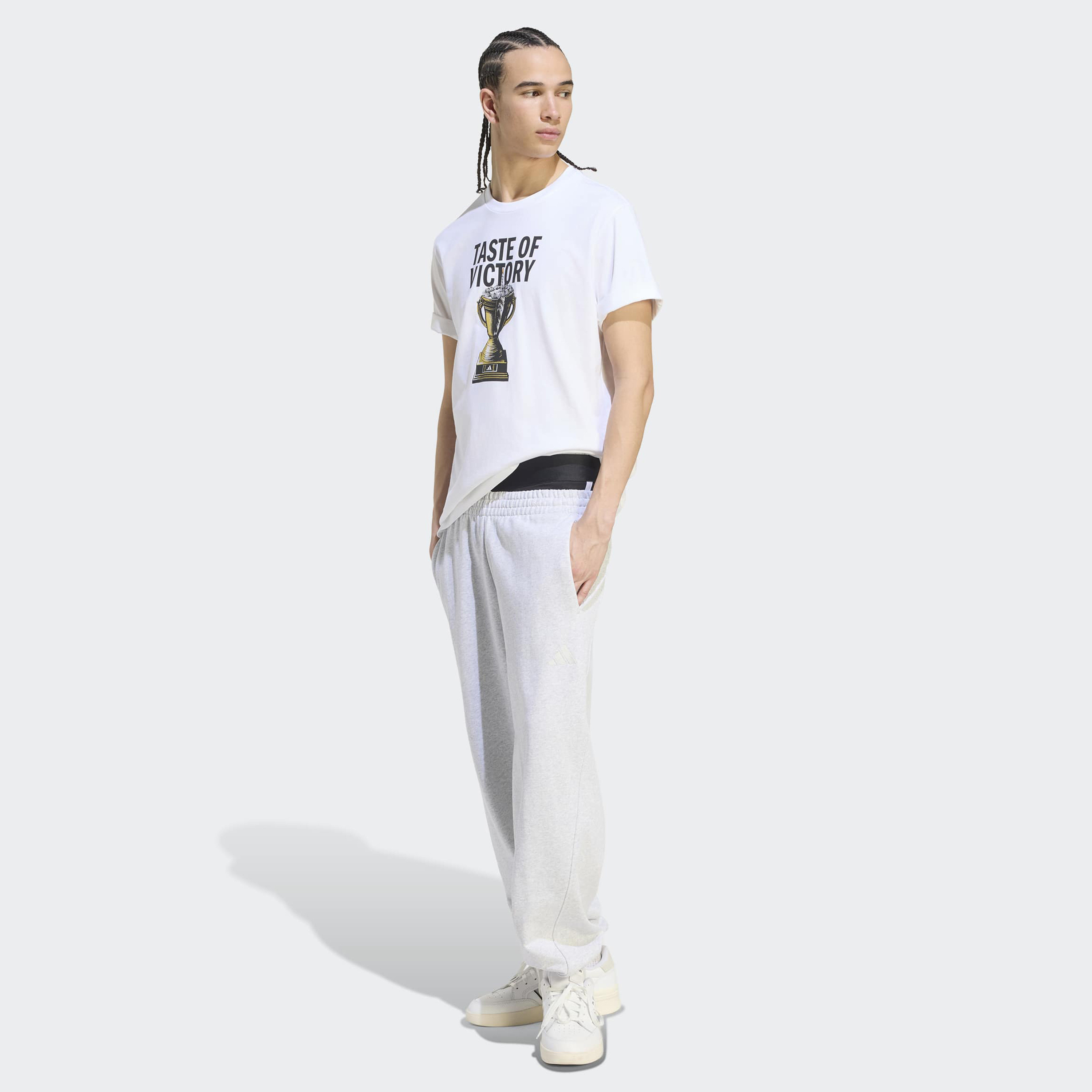 اديداس - تيشيرت رجالي برقبة دائرية مطبوع عليه صورة كعكة وعبارة Taste of Victory-men-clothing-sportswearandactivewear-tshirtsandpolos-image-2