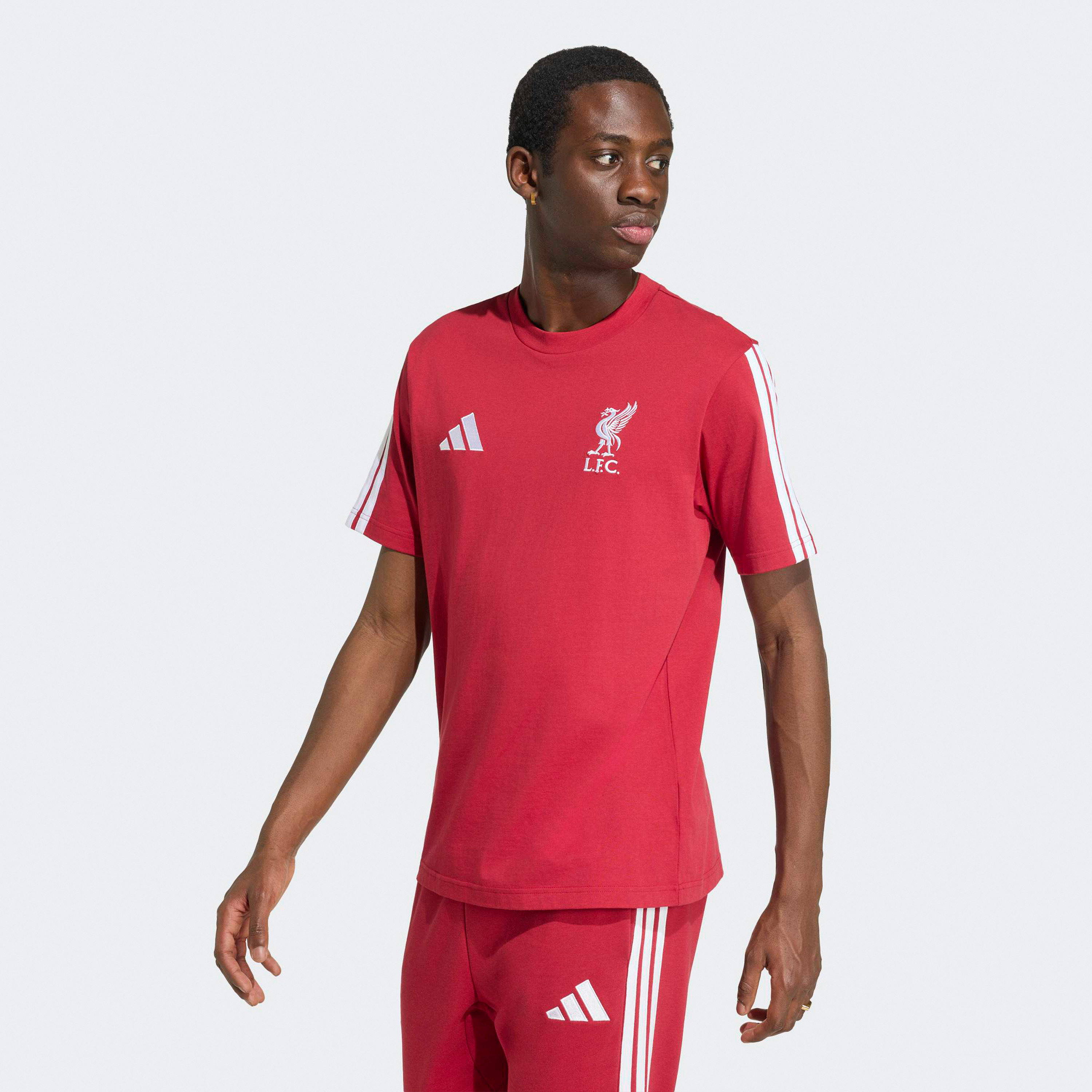 اديداس - تيشيرت رجالي بأكمام قصيرة ورقبة دائرية من نادي ليفربول لكرة القدم-men-clothing-sportswearandactivewear-tshirtsandpolos-image-1