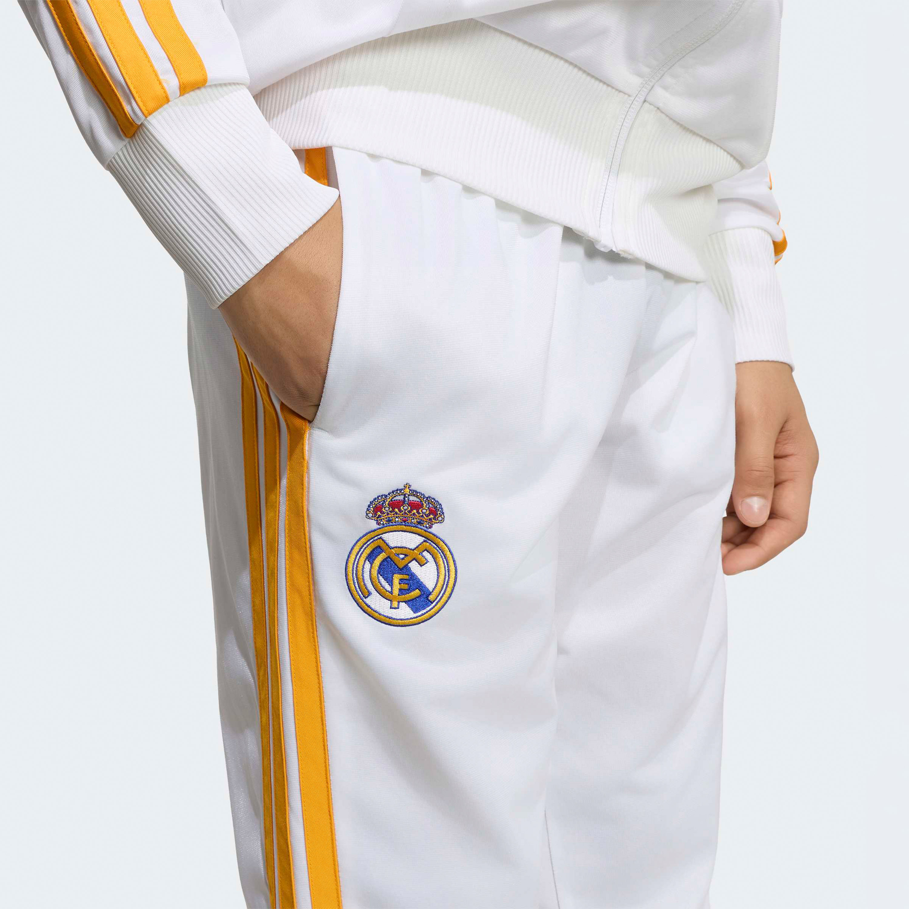 اديداس - طقم رياضي للأطفال بتصميم ريال مدريد-boys-clothing-sportswear-sets-image-6