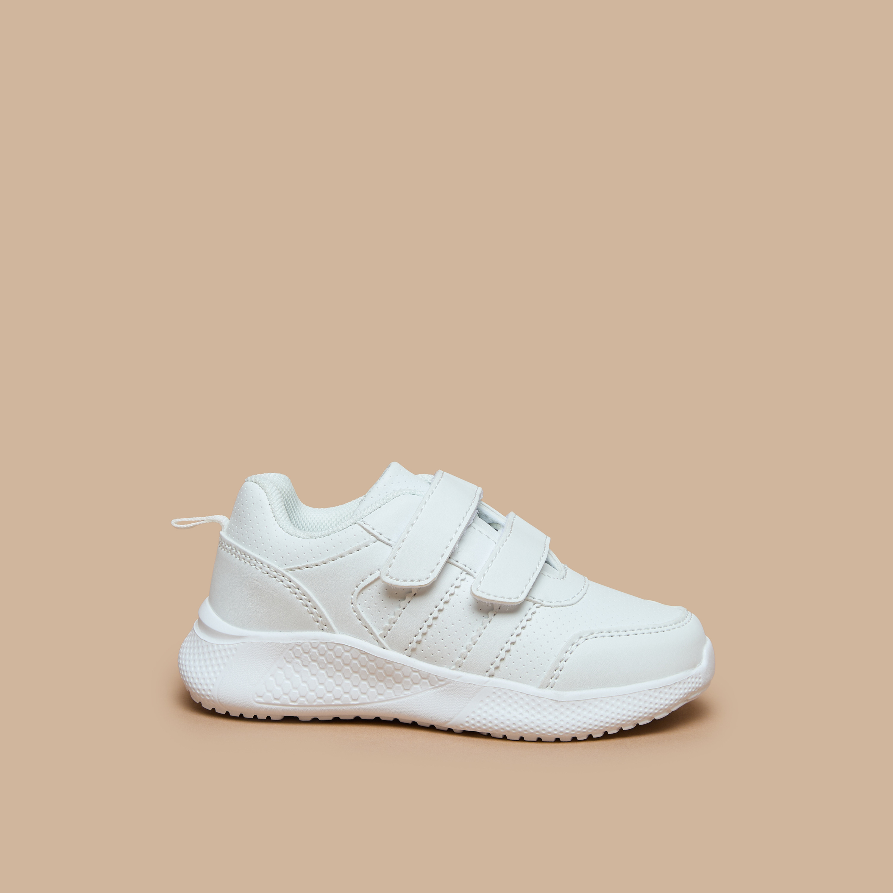 حذاء مدرسي سادة بشريط إغلاق لاصق للأطفال من إل بي إل من شو إكسبرس-boys-shoes-schoolshoes-image-2