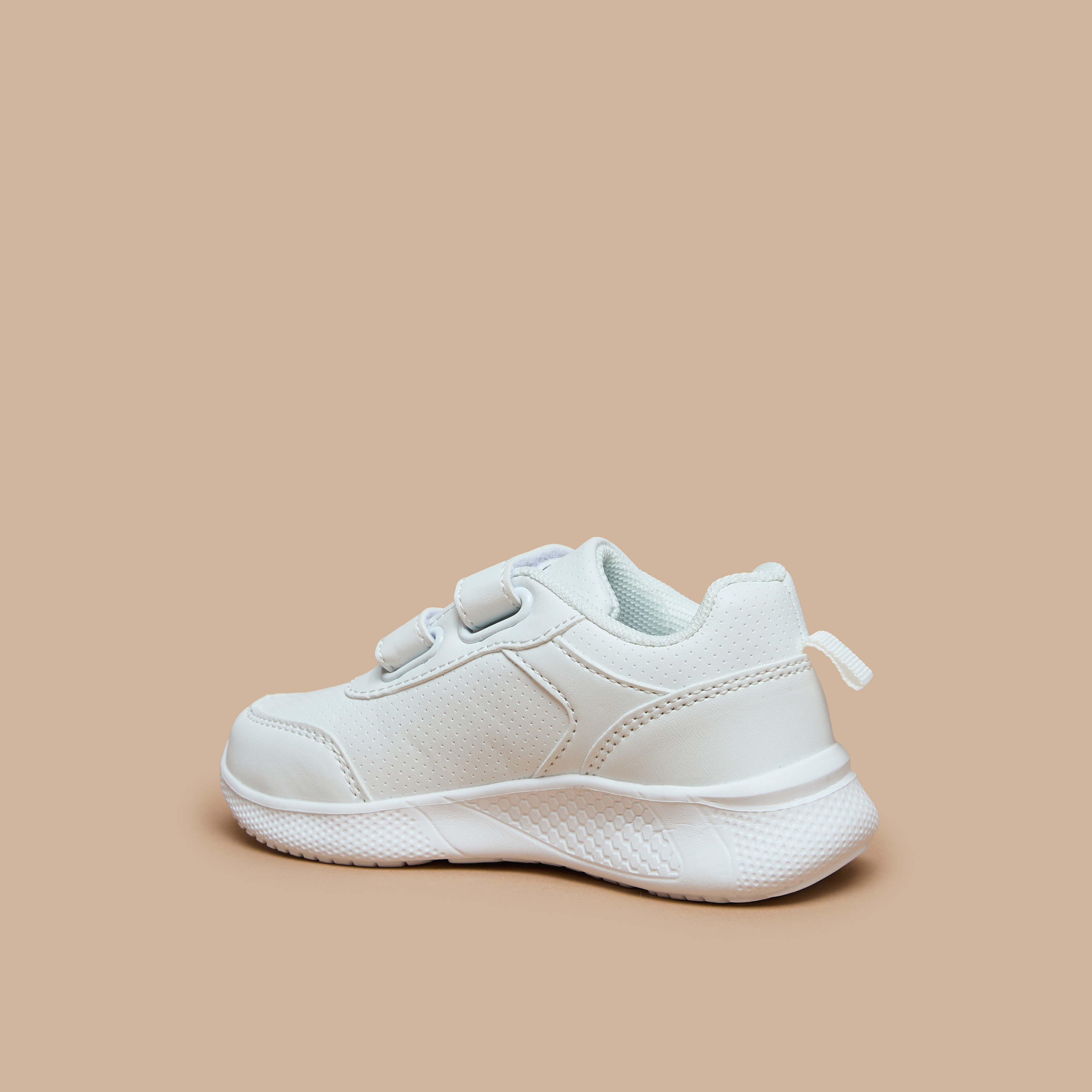 حذاء مدرسي سادة بشريط إغلاق لاصق للأطفال من إل بي إل من شو إكسبرس-boys-shoes-schoolshoes-image-3