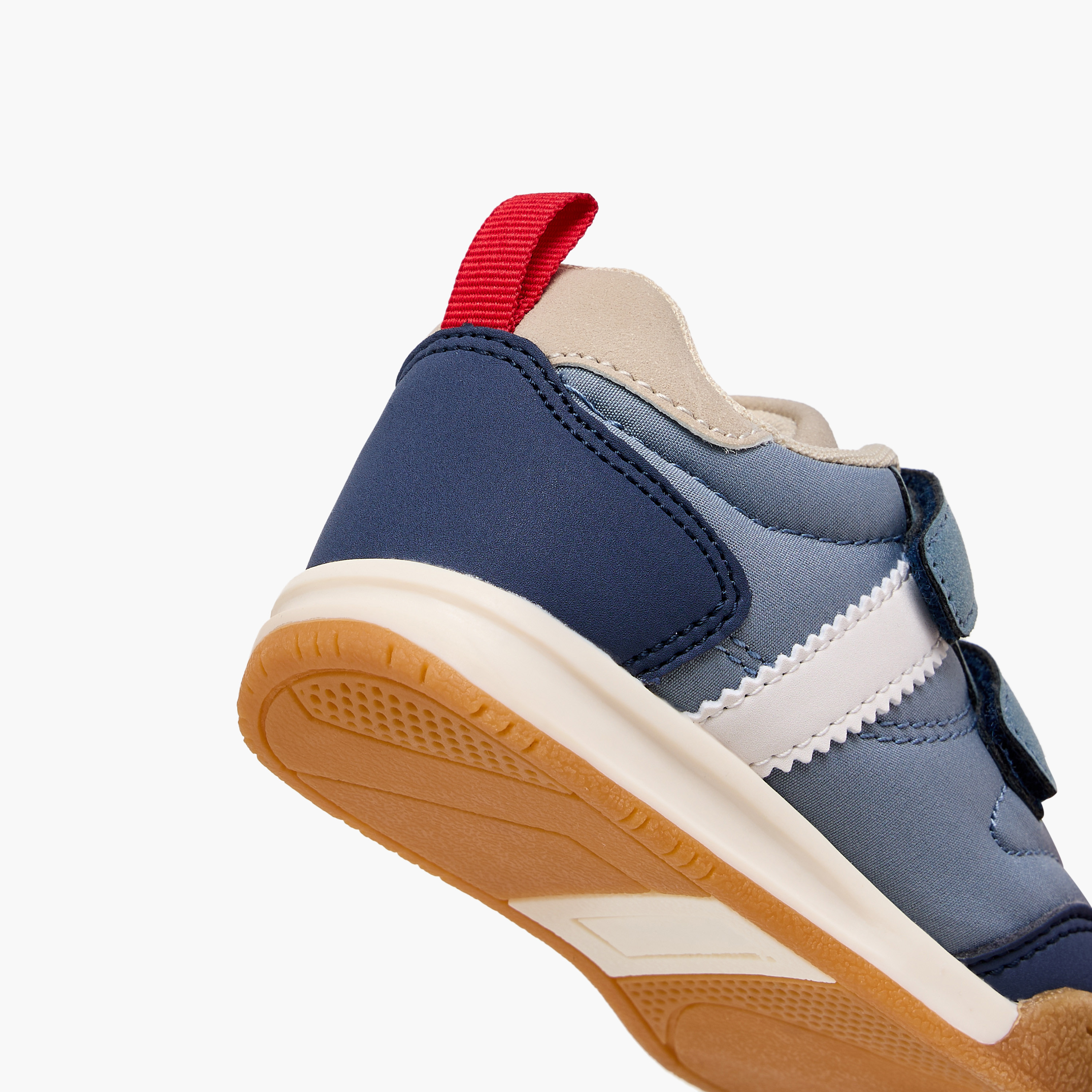 حذاء سنيكرز بألواح وشريط إغلاق لاصق إل بي إل من شو إكسبريس-boys-shoes-sneakers-image-5