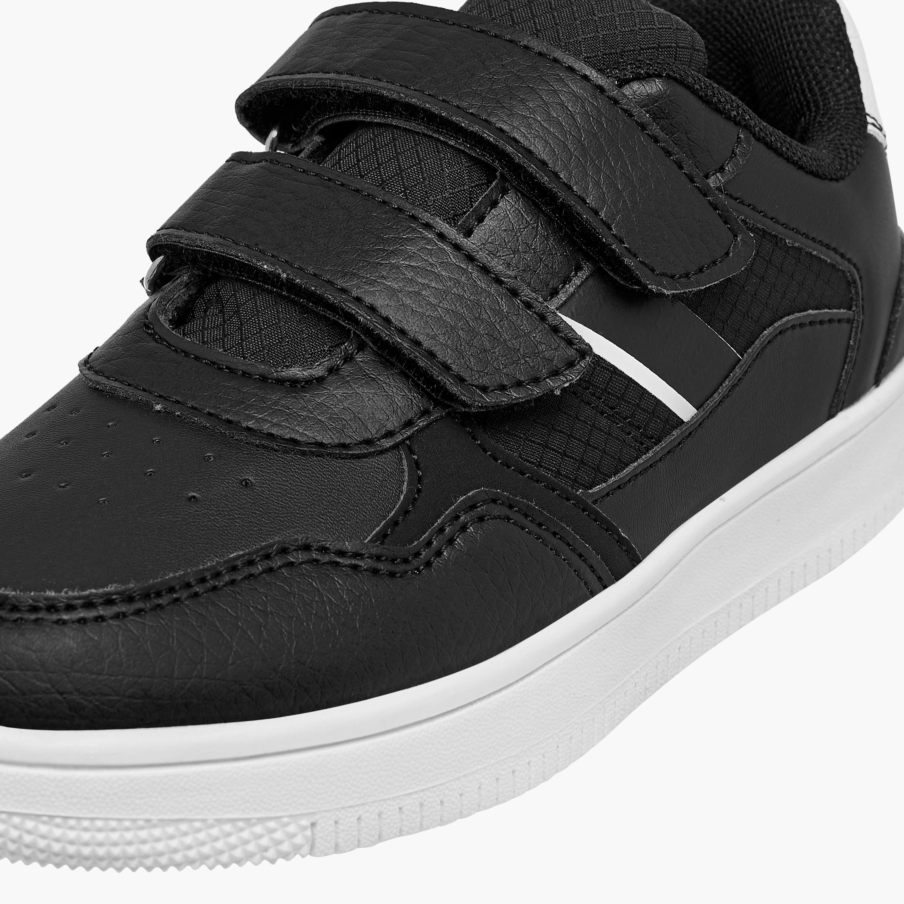 حذاء سنيكرز بألواح وشريط إغلاق لاصق من إل بي إل من شو إكسبريس-boys-shoes-schoolshoes-image-4