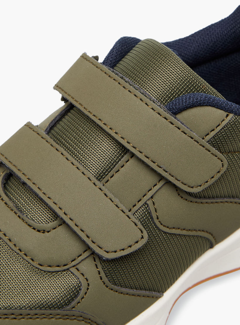 حذاء سنيكرز بشريط إغلاق لاصق للأولاد من إل بي إل من شو إكسبريس-boys-shoes-sneakers-image-4