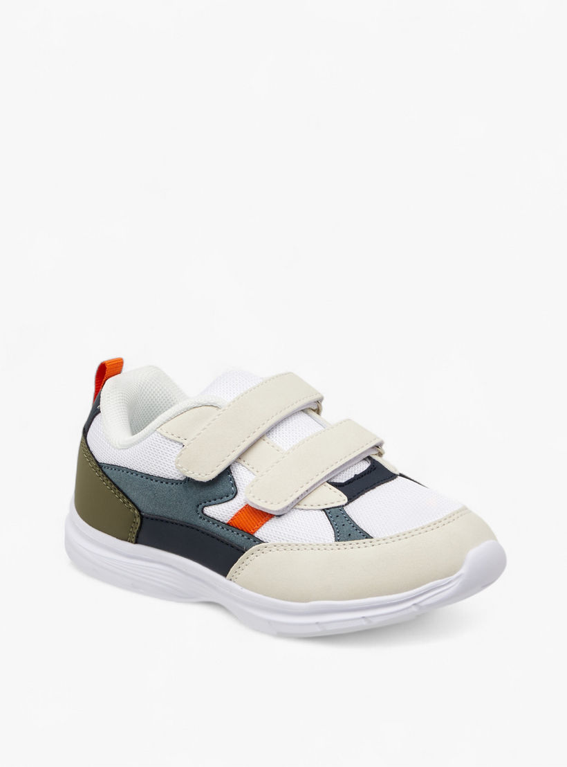 حذاء سنيكرز بشريط إغلاق لاصق للأولاد من إل بي إل من شو إكسبريس-boys-shoes-sneakers-image-2