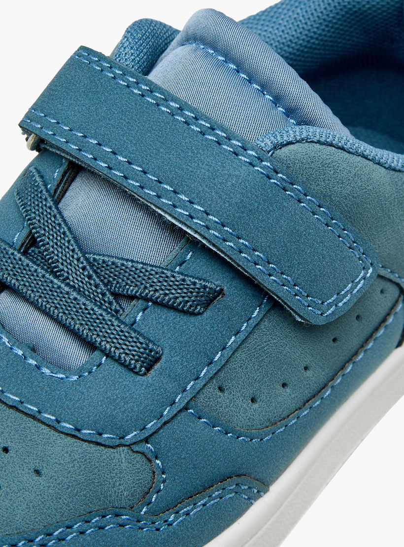 حذاء سنيكرز طول الكاحل بشريط إغلاق لاصق للأولاد من جونيورز-boys-shoes-sneakers-image-4