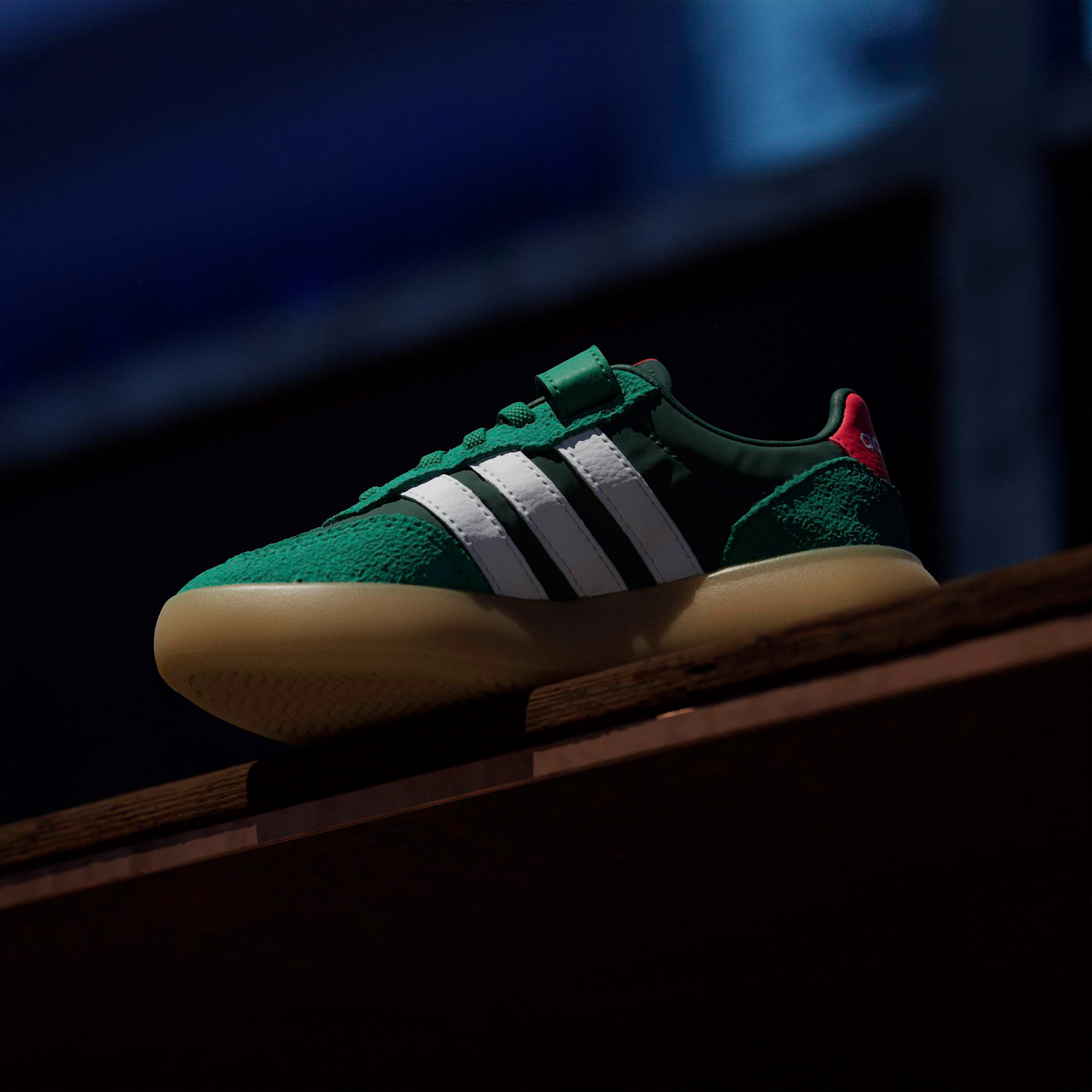 حذاء سنيكرز شبكي مخطط جلد للأولاد من أديداس - باريدا ديكود-boys-shoes-sneakers-image-11