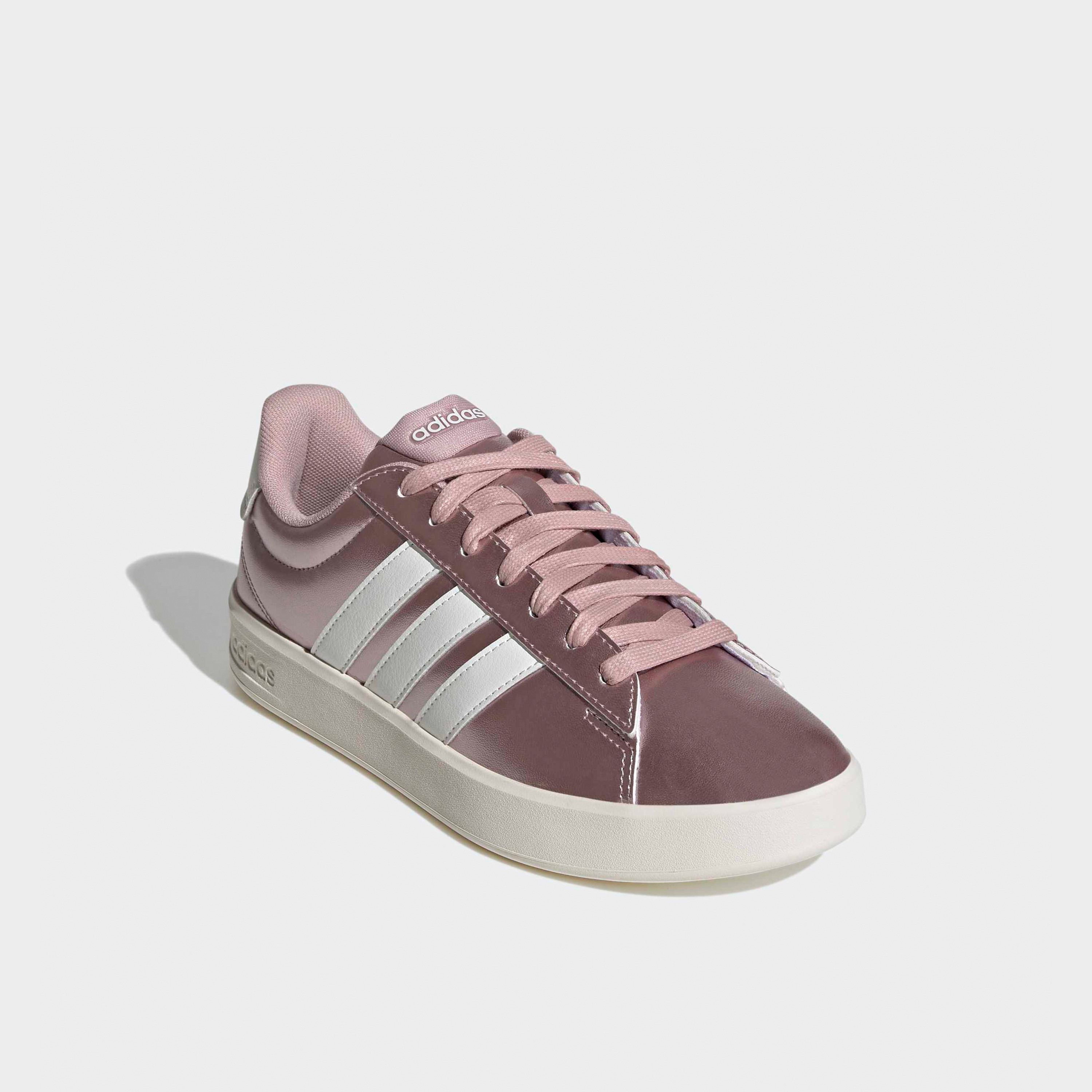 حذاء سنيكرز طول الكاحل برباط إغلاق جراند كورت 3.0 للنساء من أديداس-sports-women-shoes-image-1