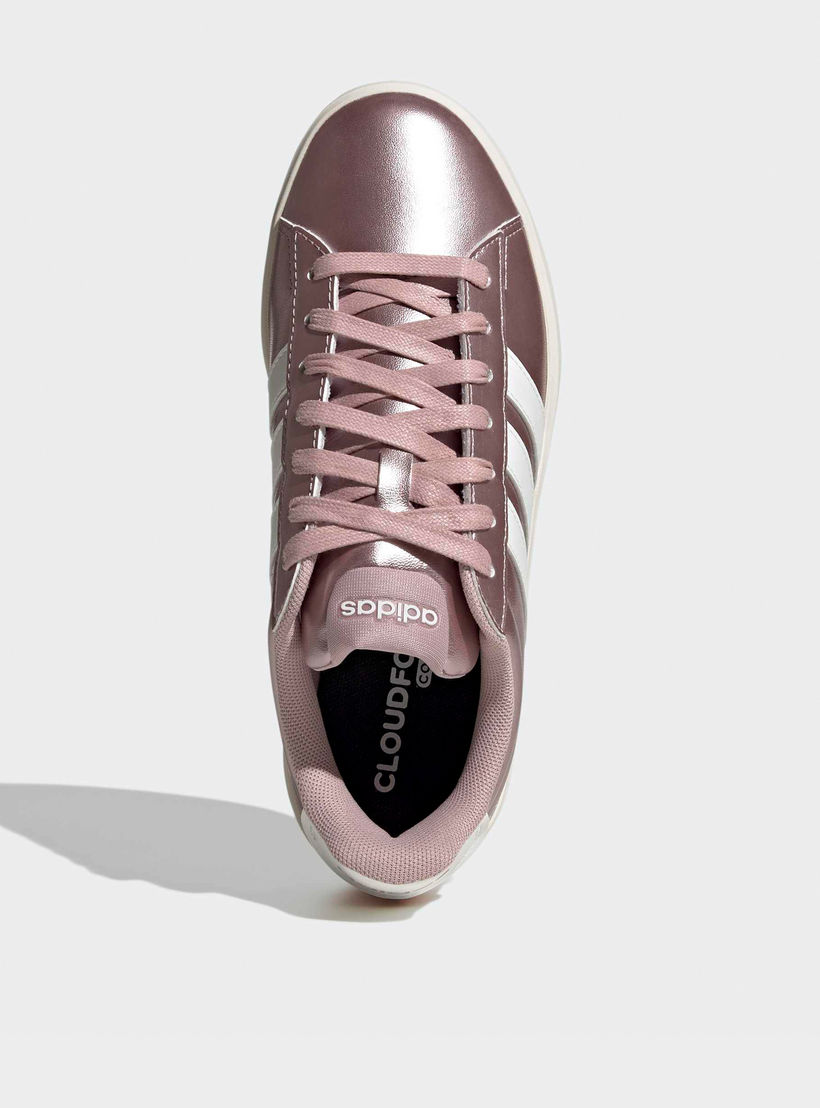 حذاء سنيكرز طول الكاحل برباط إغلاق جراند كورت 3.0 للنساء من أديداس-sports-women-shoes-image-3