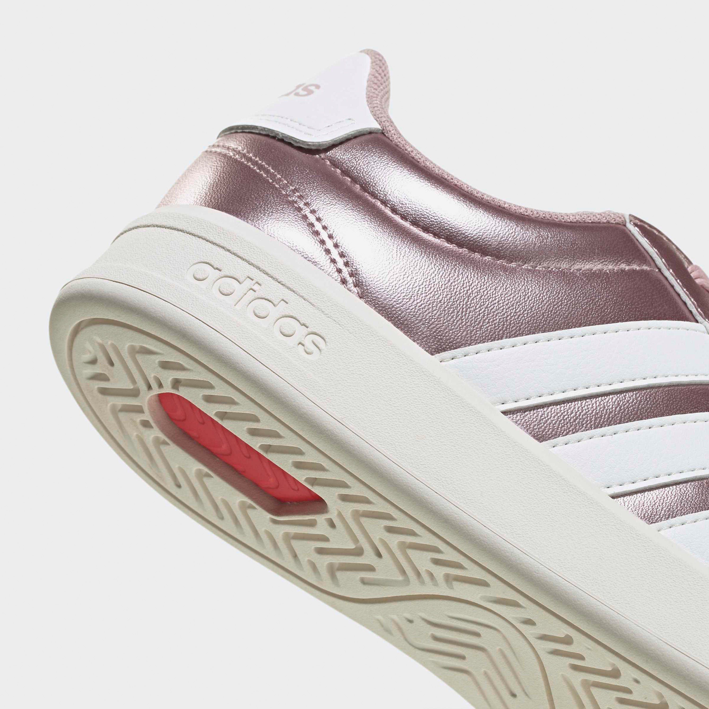 حذاء سنيكرز طول الكاحل برباط إغلاق جراند كورت 3.0 للنساء من أديداس-sports-women-shoes-image-5