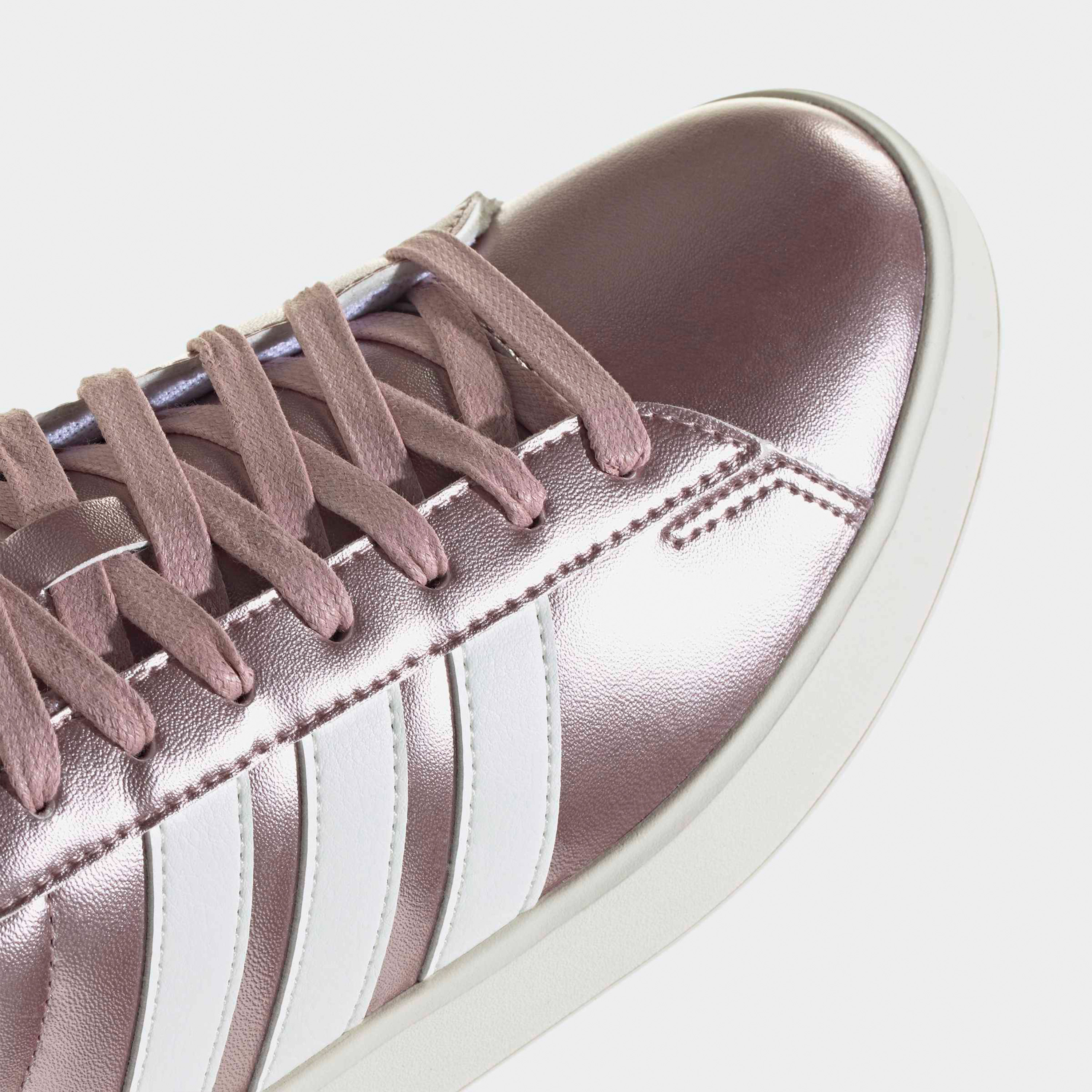 حذاء سنيكرز طول الكاحل برباط إغلاق جراند كورت 3.0 للنساء من أديداس-sports-women-shoes-image-6
