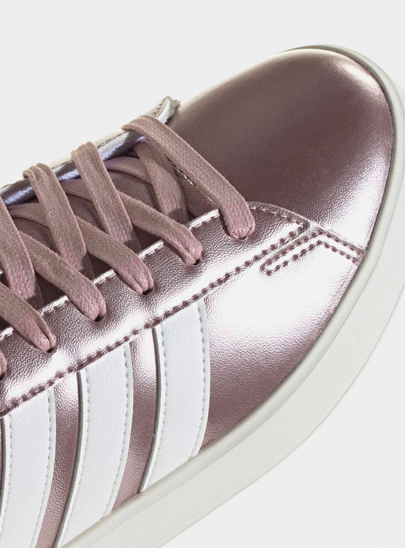 حذاء سنيكرز طول الكاحل برباط إغلاق جراند كورت 3.0 للنساء من أديداس-sports-women-shoes-image-6