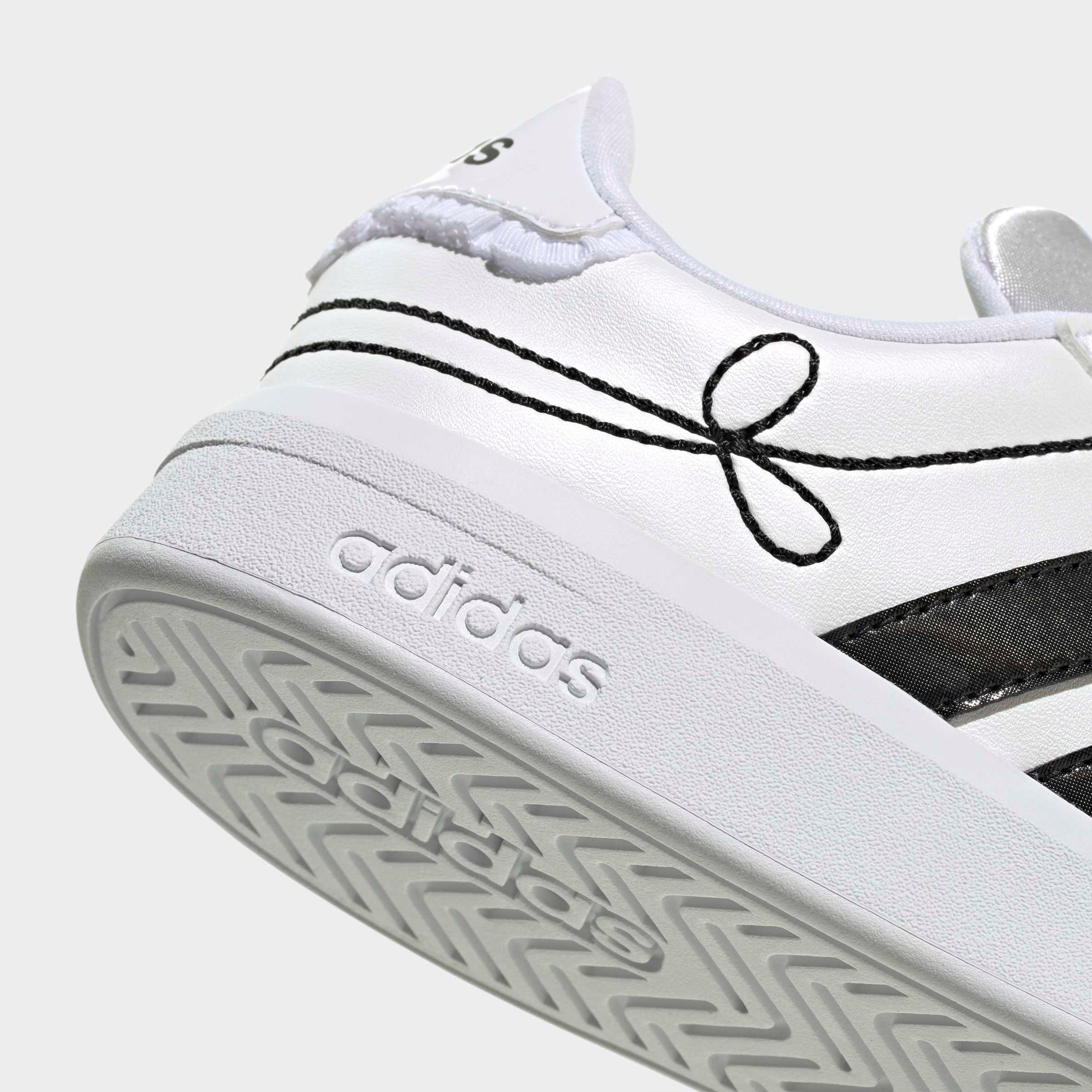 حذاء سنيكرز للكاحل جراند كورت 3.0 برباط إغلاق للبنات من أديداس-girls-shoes-sneakers-image-6