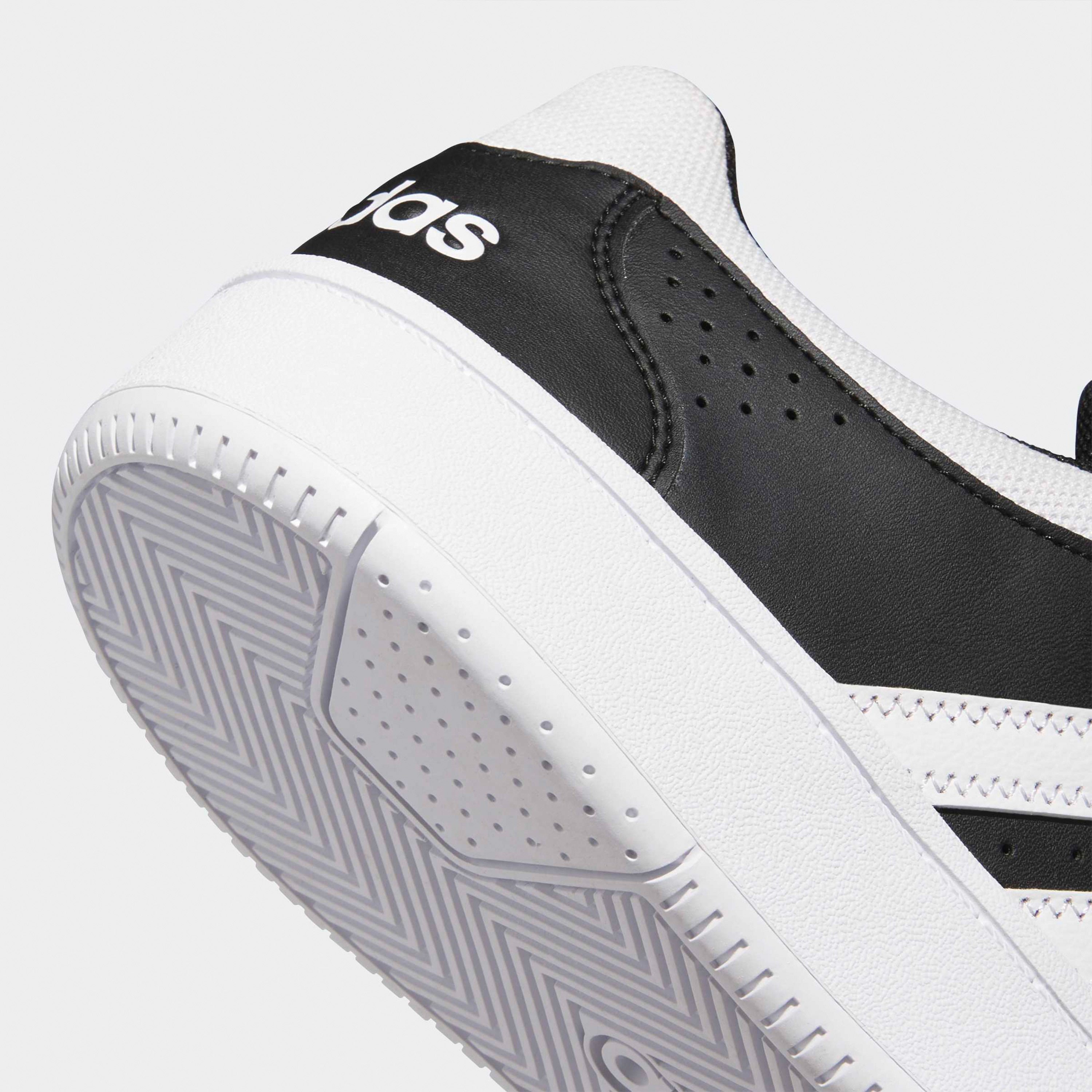 حذاء سنيكرز طول الكاحل برباط هوبس كلاسيك للرجال من أديداس-men-shoes-sneakers-image-6