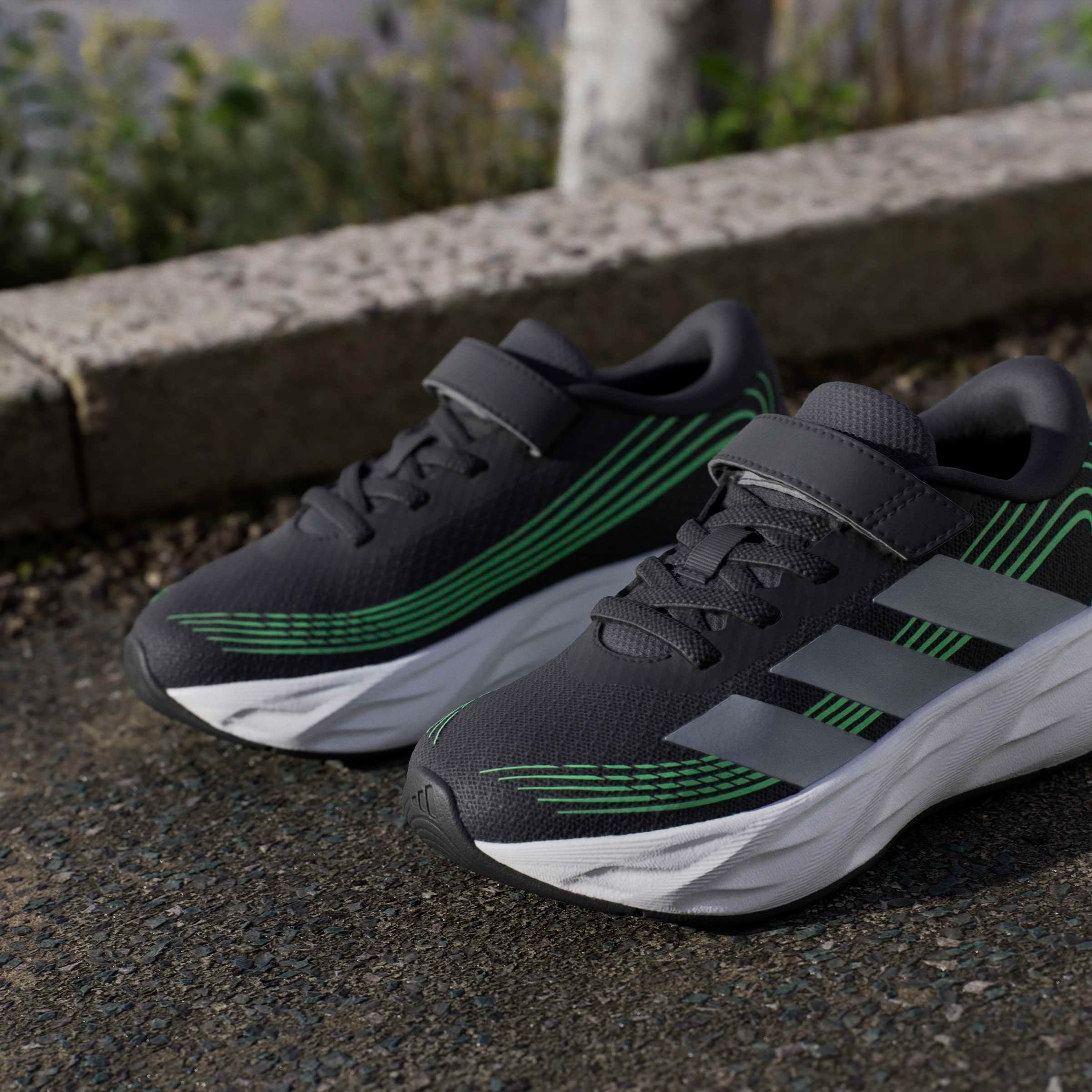 حذاء جري بشريط إغلاق جلاكسي 8 أل للأولاد من أديداس-sports-boys-shoes-image-13