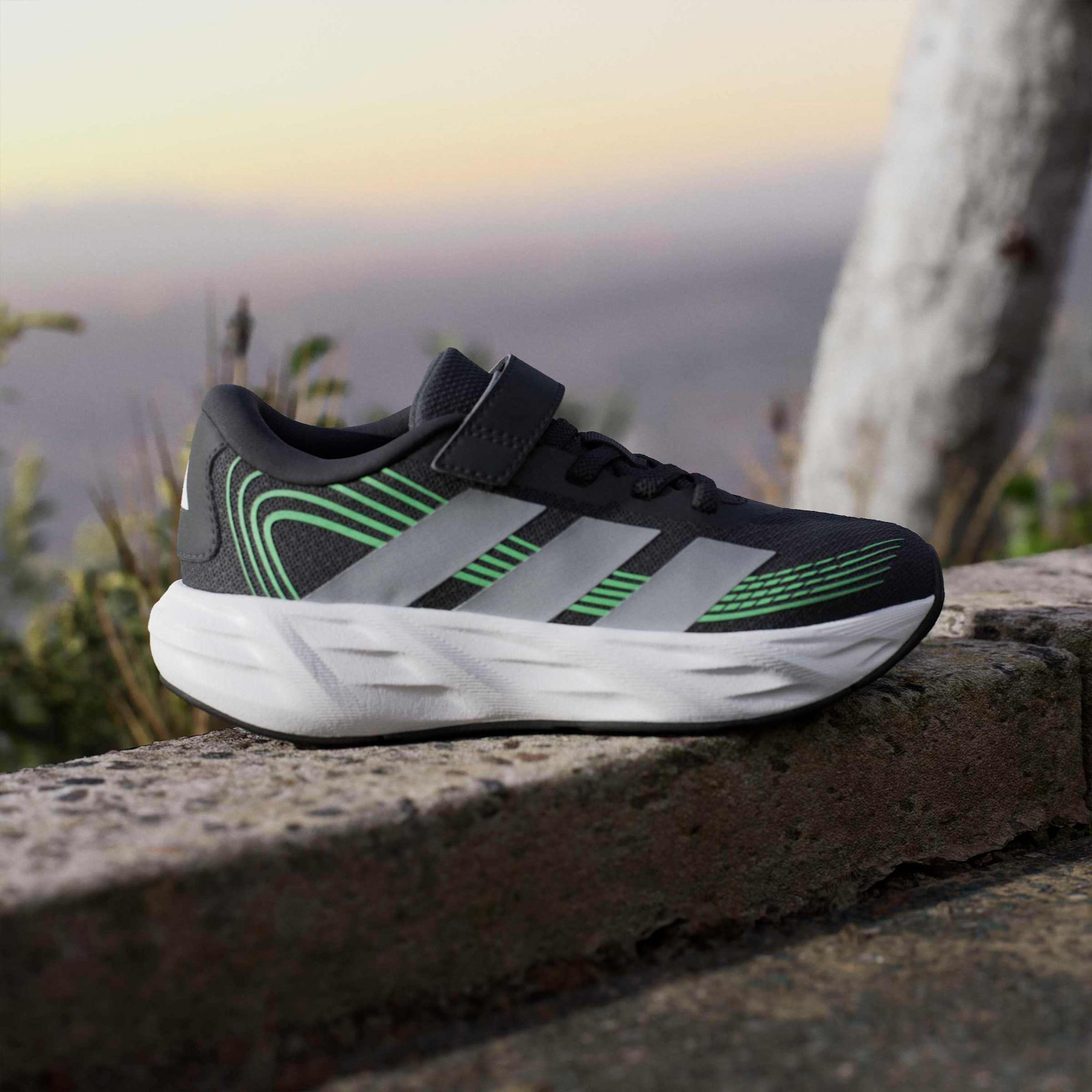 حذاء جري بشريط إغلاق جلاكسي 8 أل للأولاد من أديداس-sports-boys-shoes-image-8