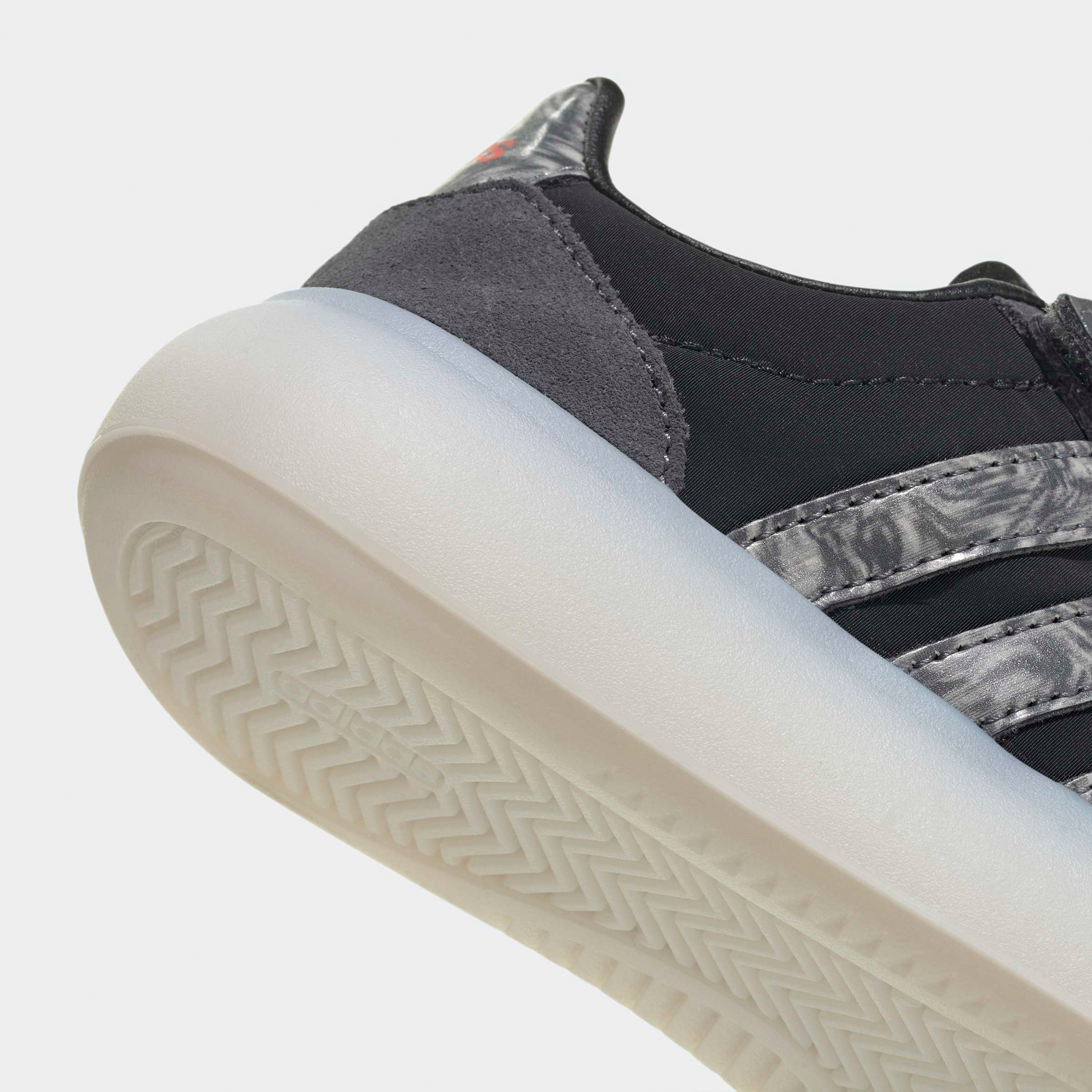 حذاء سنيكرز باريدا ديكود إي إل بشريط إغلاق لاصق للأولاد من أديداس-boys-shoes-sneakers-image-5