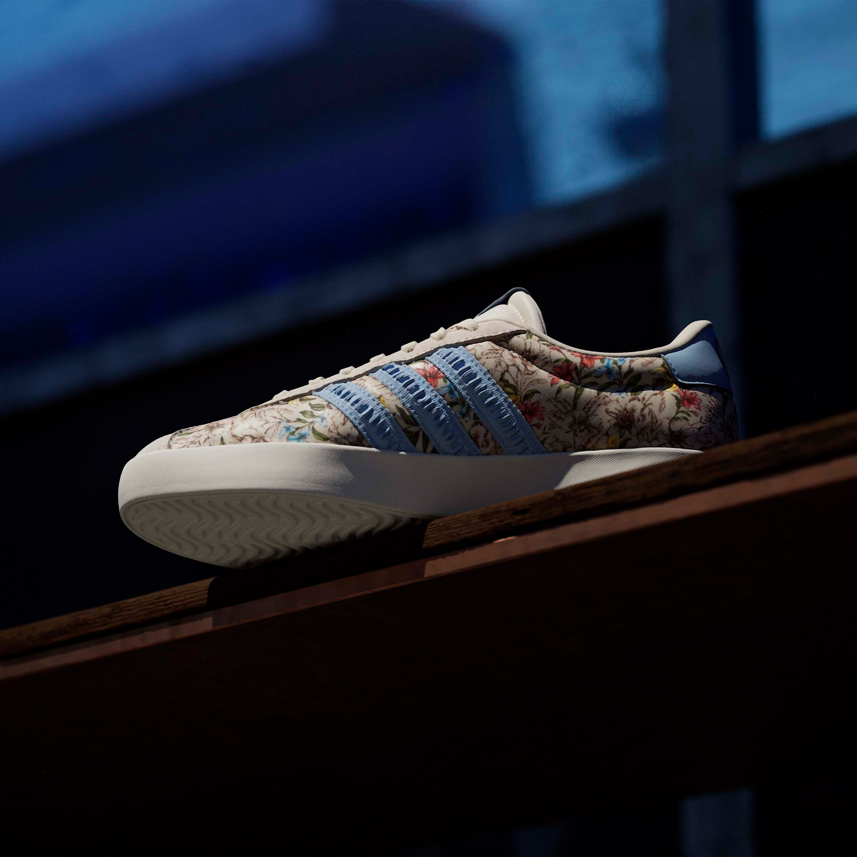 حذاء سنيكرز جلد للكاحل برباط إغلاق VL Court 3.0 للنساء من أديداس-women-shoes-sneakers-image-11
