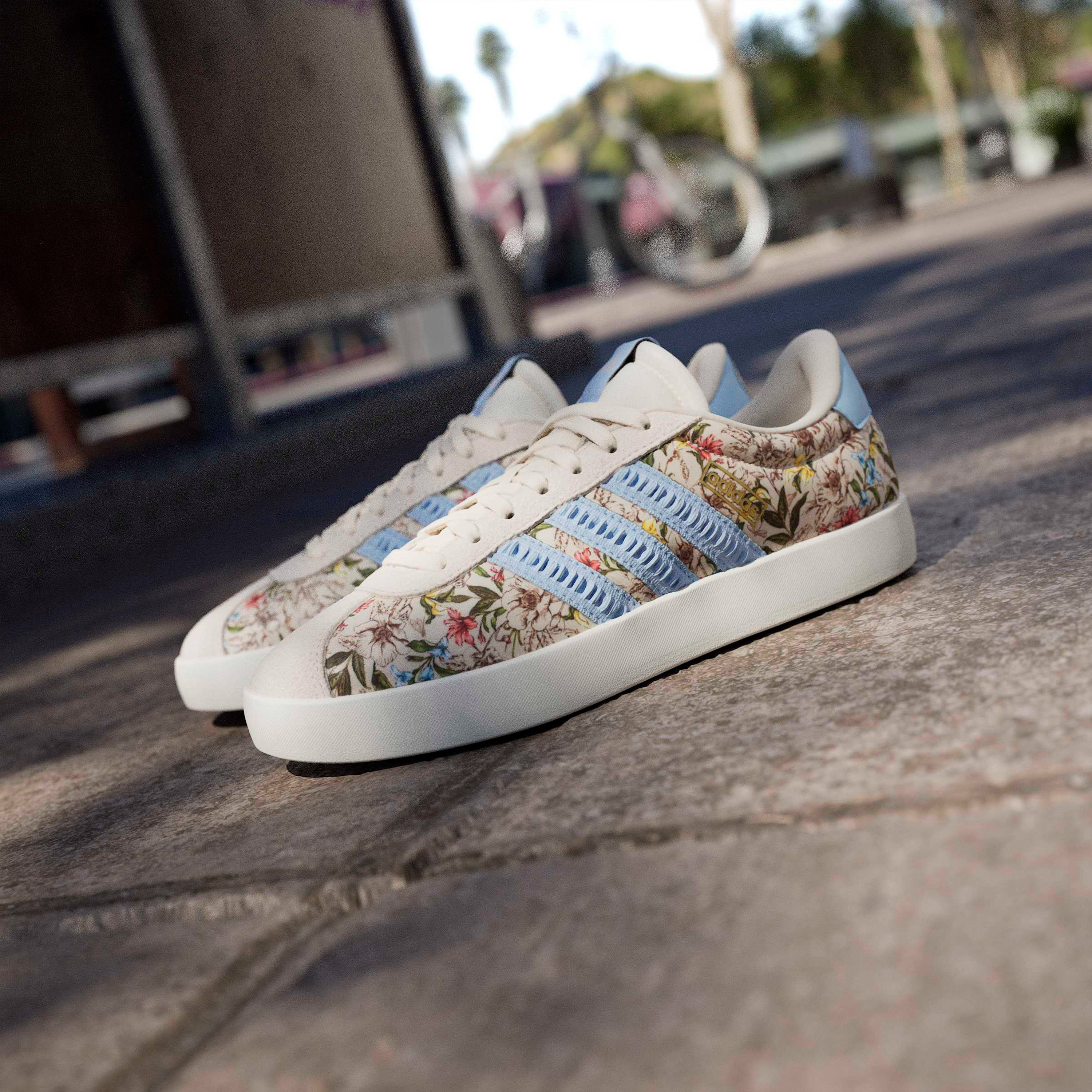 حذاء سنيكرز جلد للكاحل برباط إغلاق VL Court 3.0 للنساء من أديداس-women-shoes-sneakers-image-12
