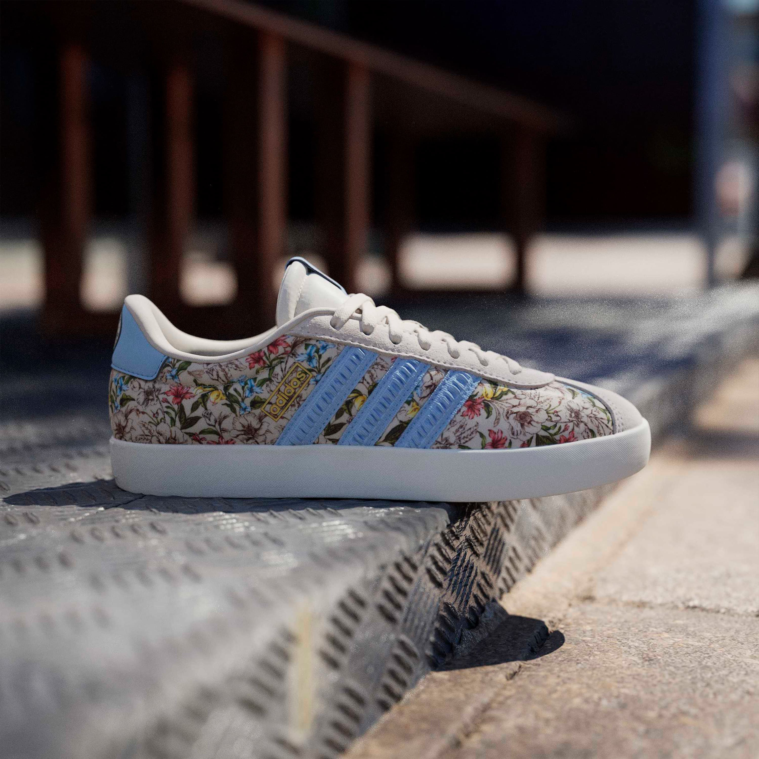 حذاء سنيكرز جلد للكاحل برباط إغلاق VL Court 3.0 للنساء من أديداس-women-shoes-sneakers-image-8
