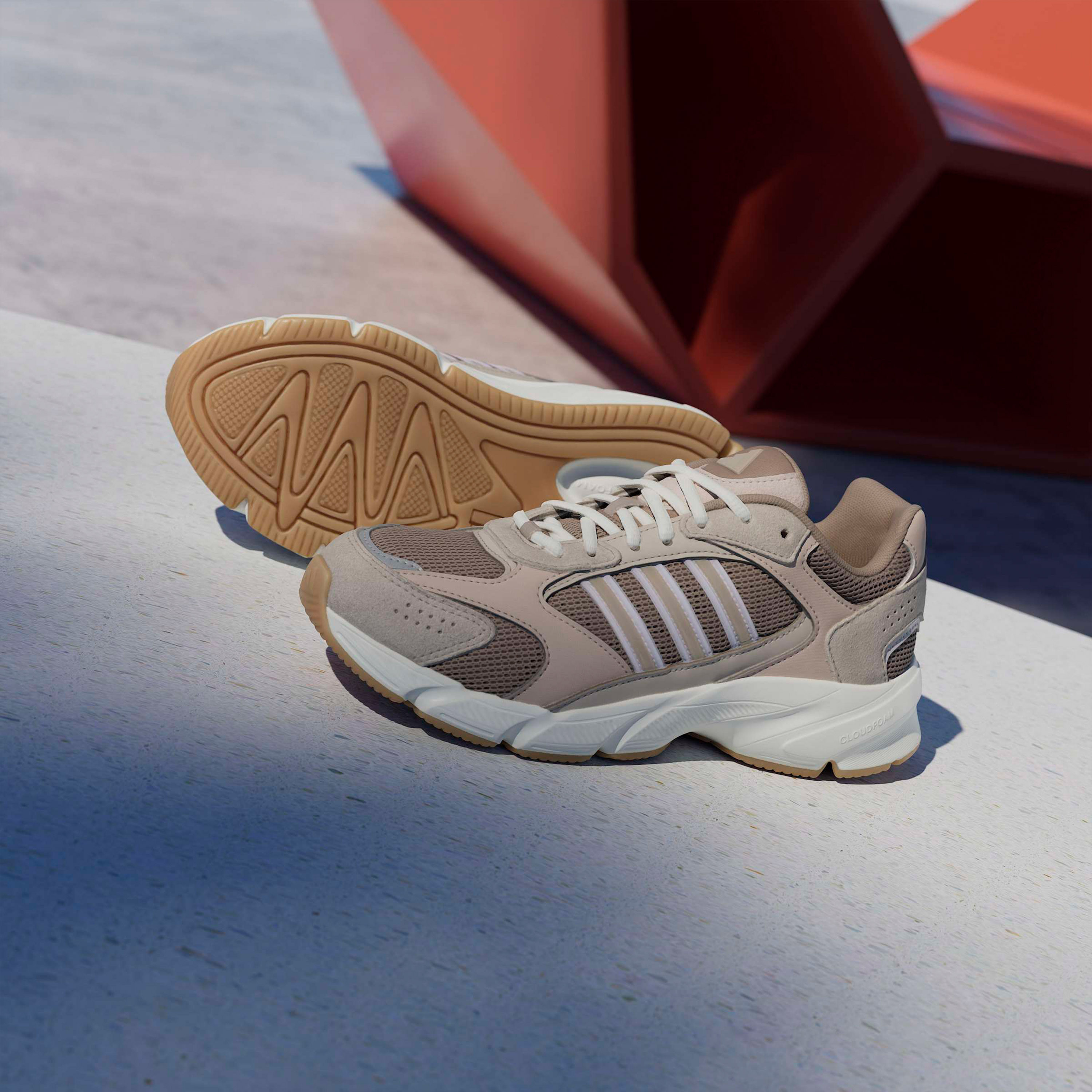 حذاء سنيكرز للكاحل برباط إغلاق كريزي كاوس 2000 للنساء من أديداس-sports-women-shoes-image-9