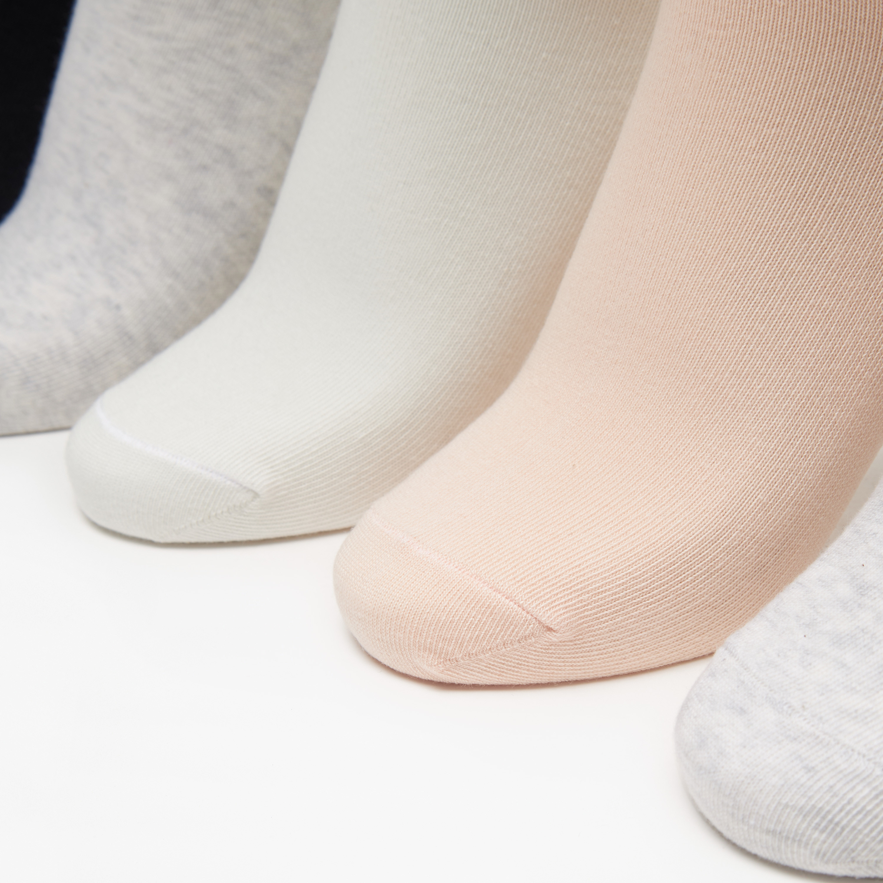 طقم جوارب ٥ أزواج بطول الكاحل وطبعات من جونيورز-women-socksandstockings-image-2