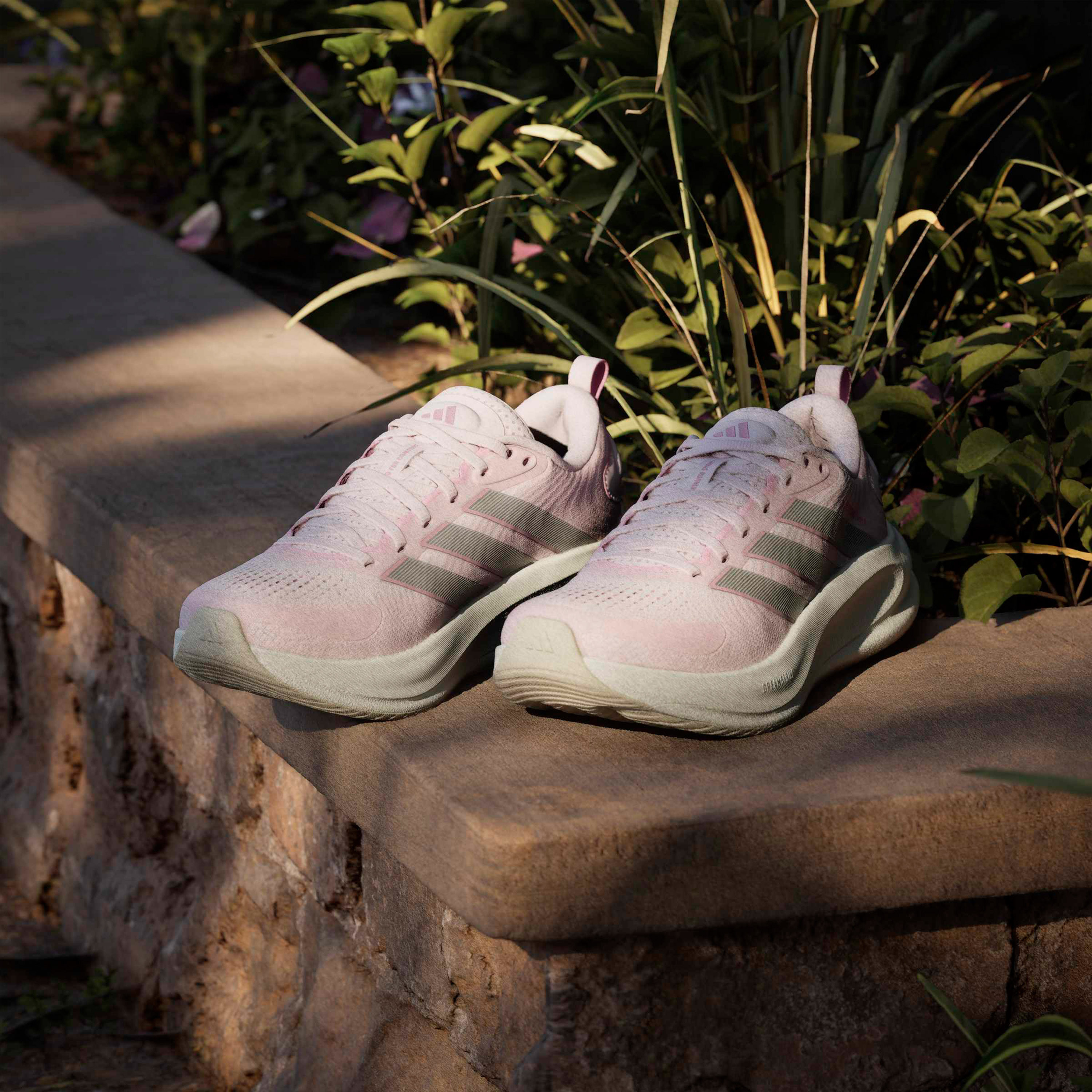 حذاء جري برباط سوبرنوفا إيز 2 للنساء من أديداس-sports-women-shoes-image-9