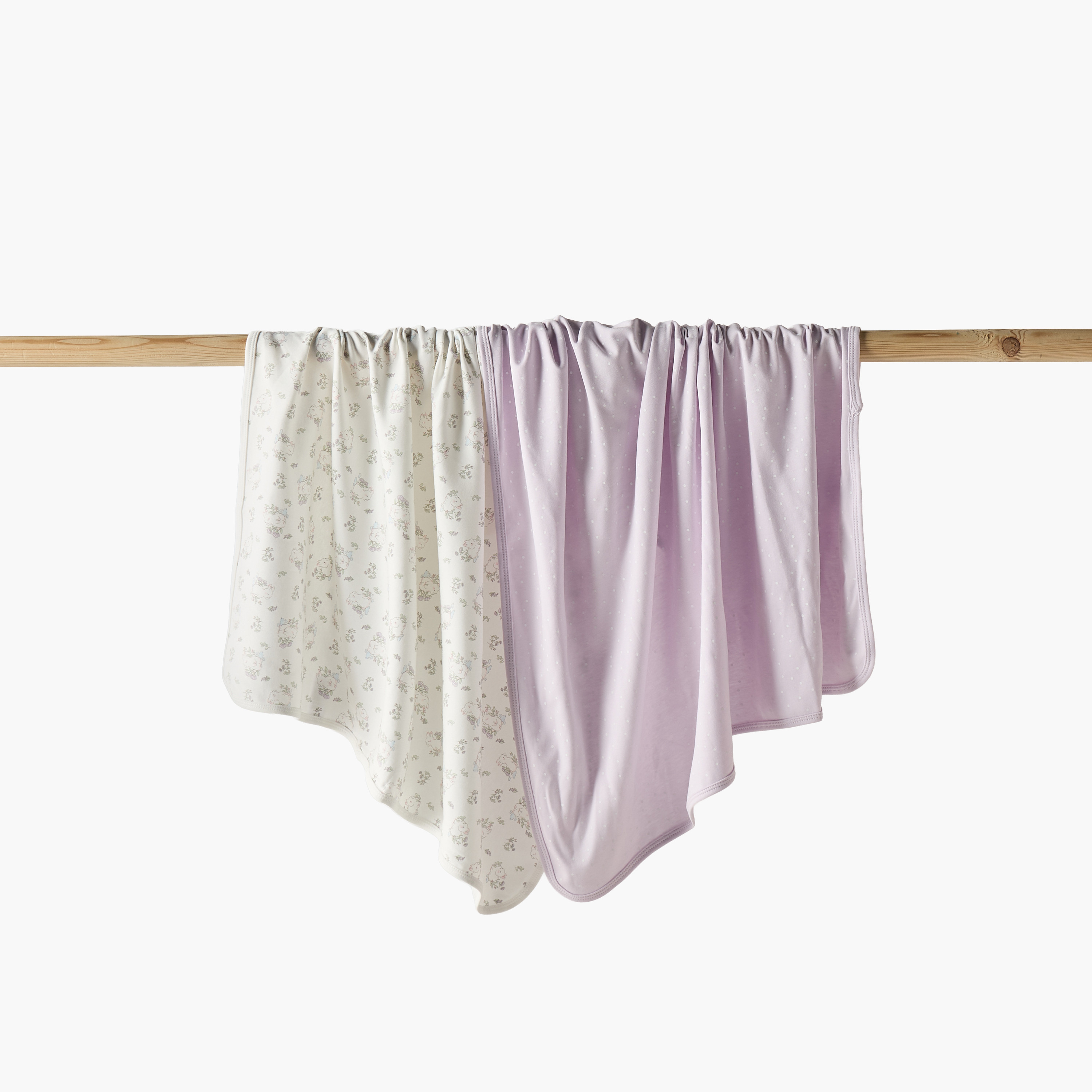 بطانية قطن لحديثي الولادة بطبعات من جونيورز - طقم من قطعتين-baby-nursery-blanketsandswaddles-receivingblankets-image-1