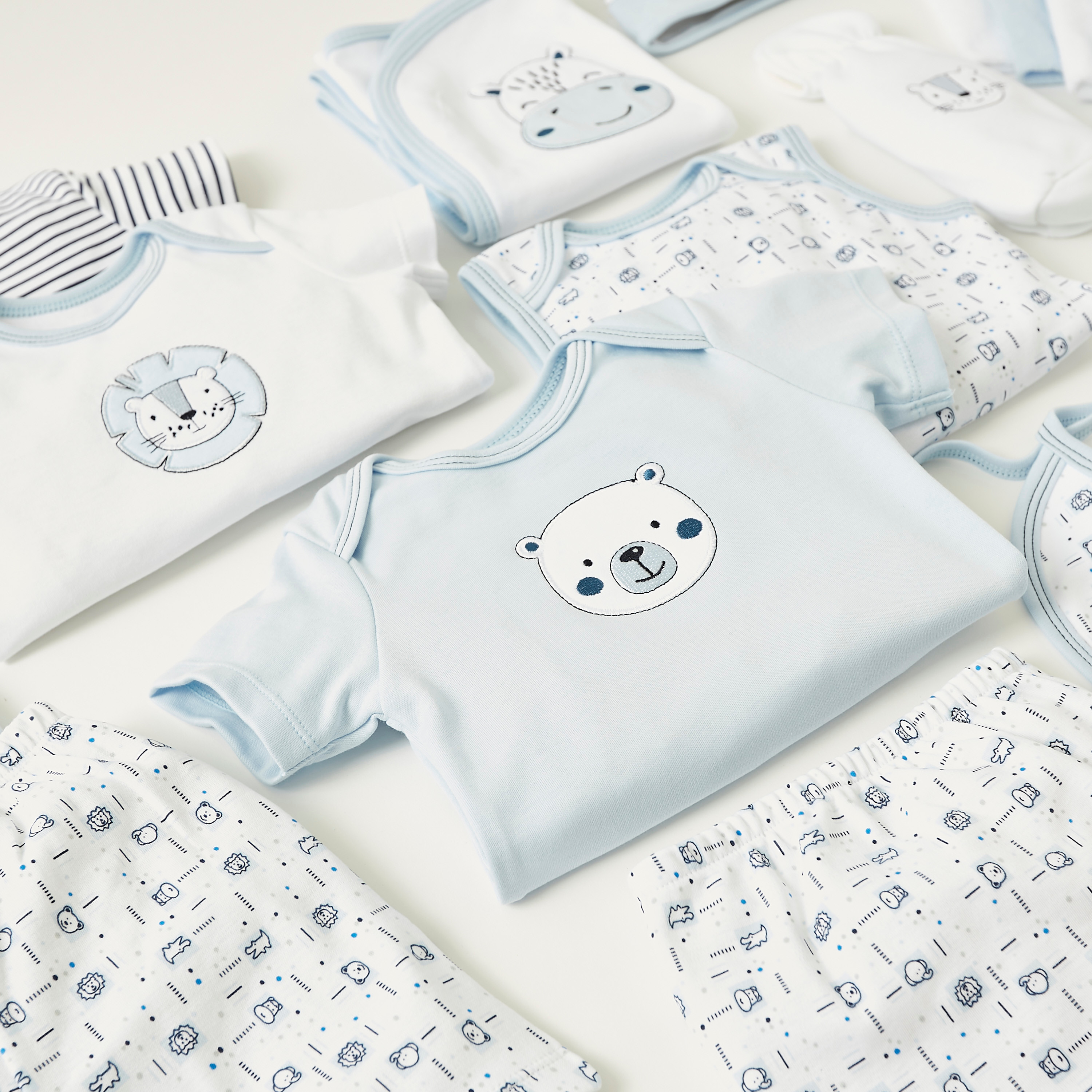 Online baby 2024 boy clothes shopping