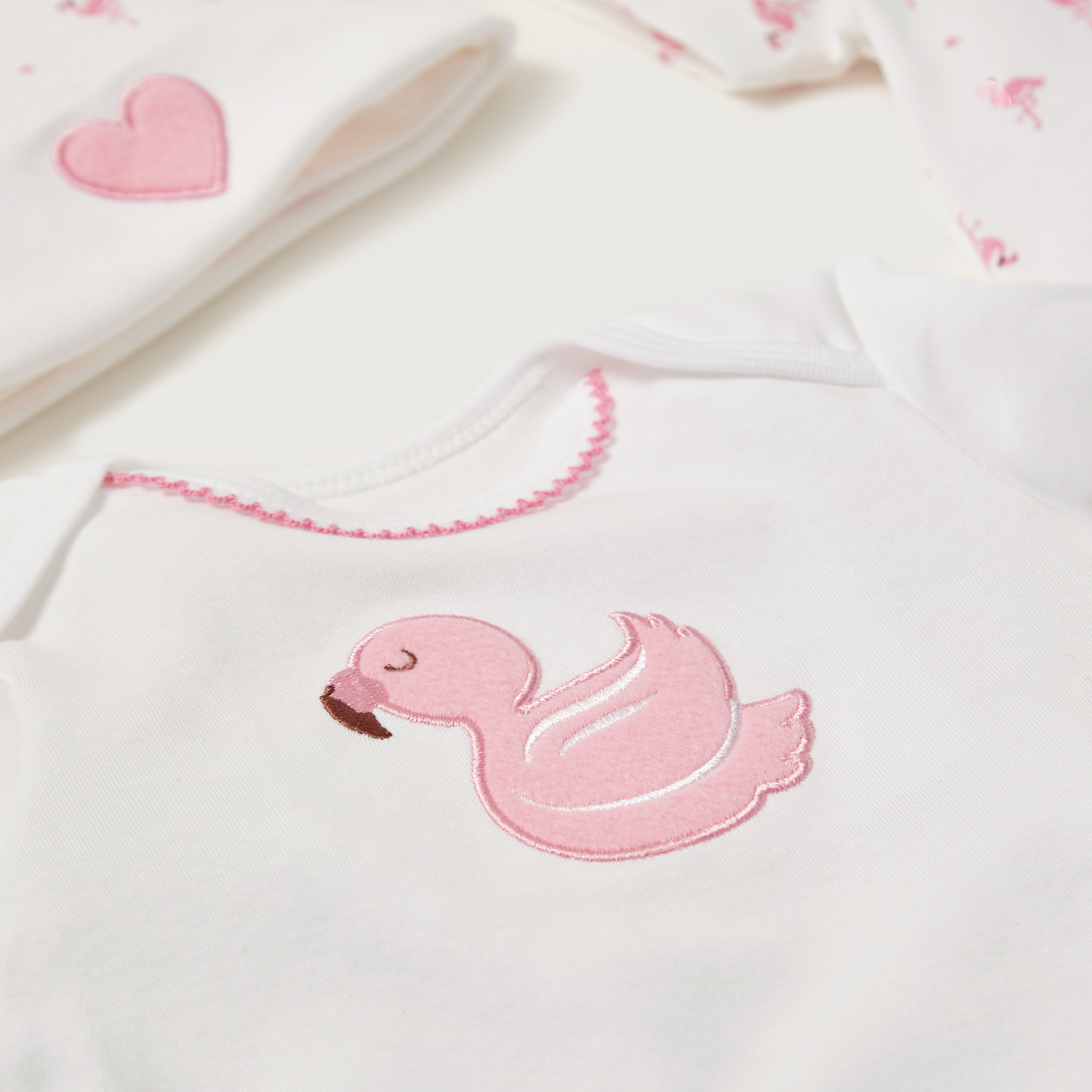 طقم هدايا ملابس أطفال 14 قطعة بطبعات من جونيورز-baby-boys-clothing-setsandcoords-image-2