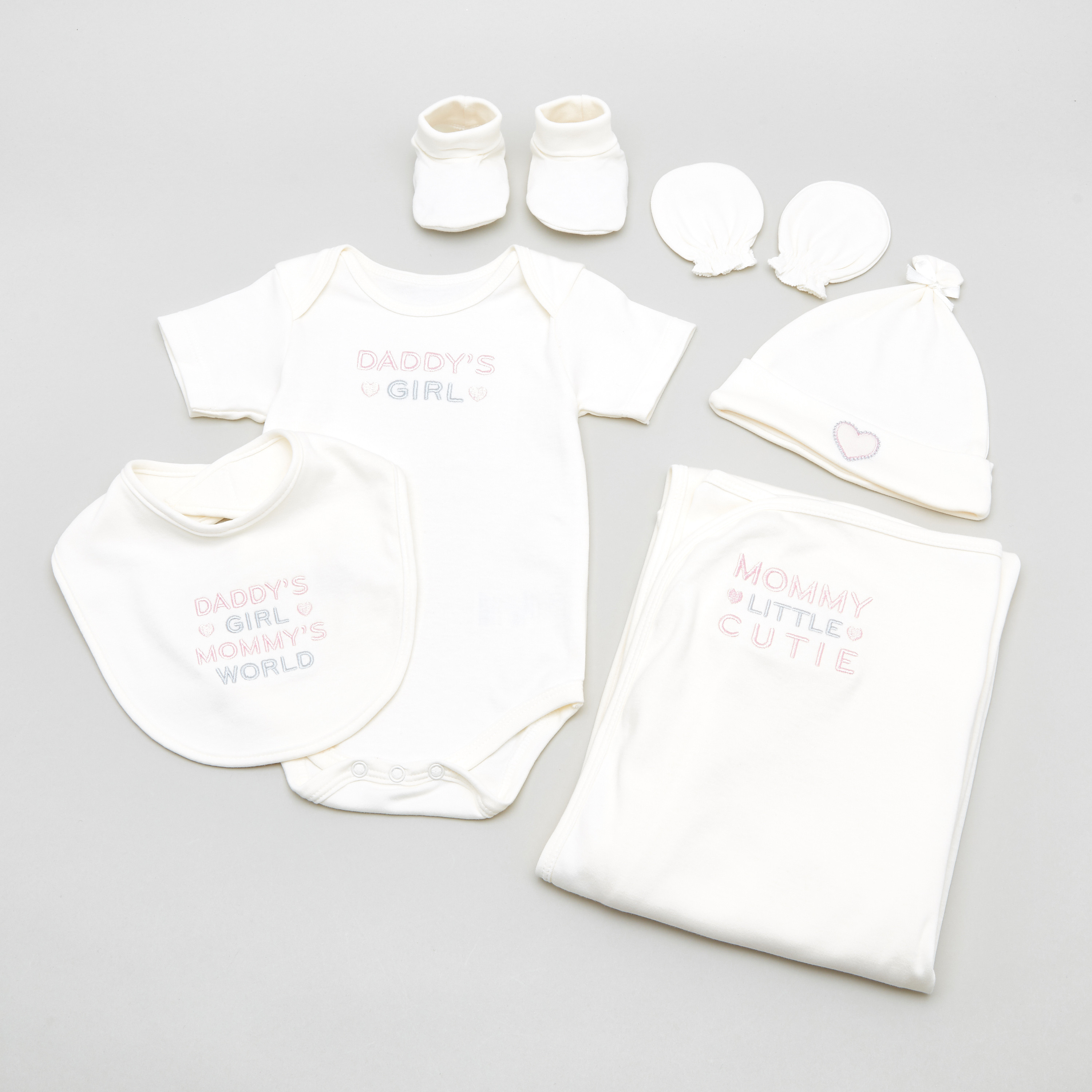 طقم هدايا مطرزة من 6 قطع من جونيورز-baby-girls-clothing-setsandcoords-image-2